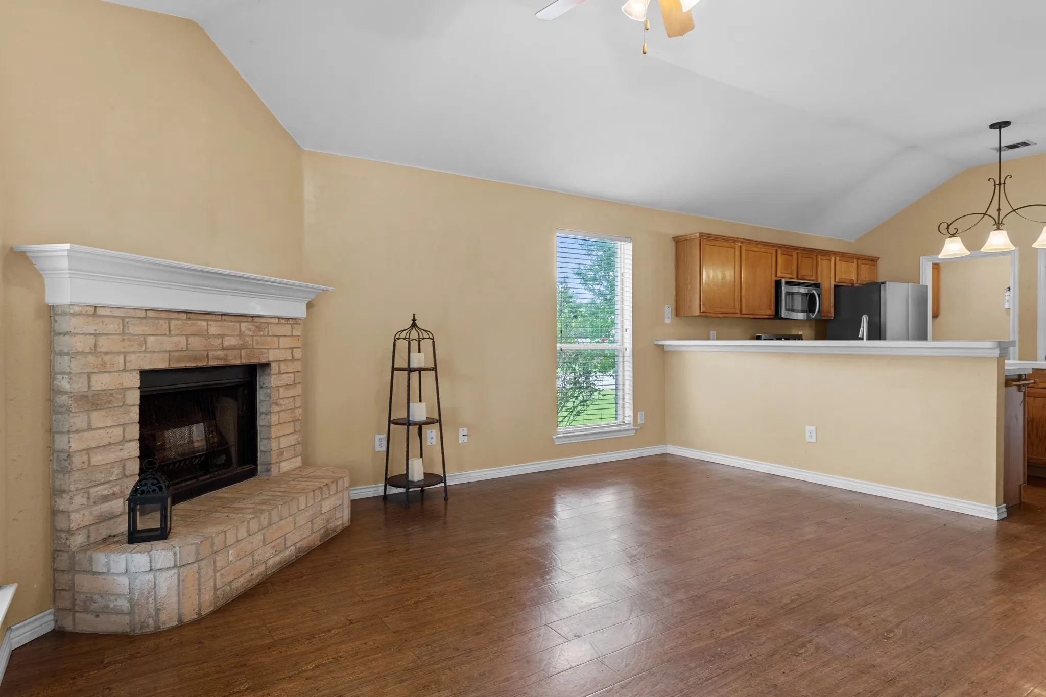 Living room opening to kitchen
