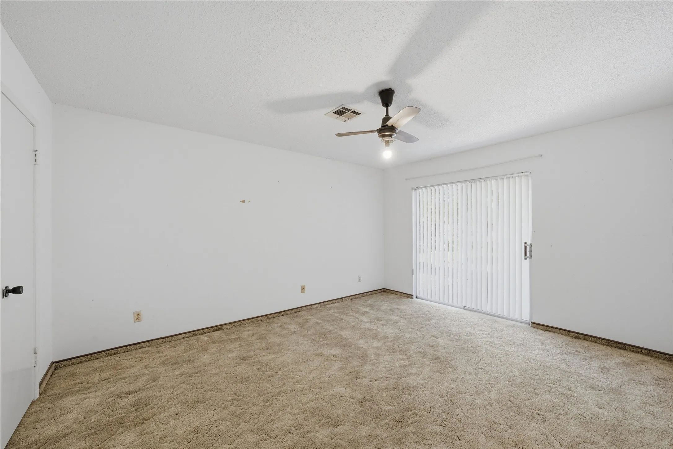 Single Family Residence For Sale in Mc Lennan County , 9321 Tree Lake Drive, Waco, Texas 76708, 3 Bedroom, 2 Bathroom, 2 Garage spaces, 1,883 Sqft, built in 1975, mls#21231722, Real Estate Agent in Waco, Homes For Sale in Mc Lennan county, Homes For Sale in Waco, Realtor in Waco Texas, Real Estate Brokerage Independent Realty Texas, Luminita Cordes Realtor