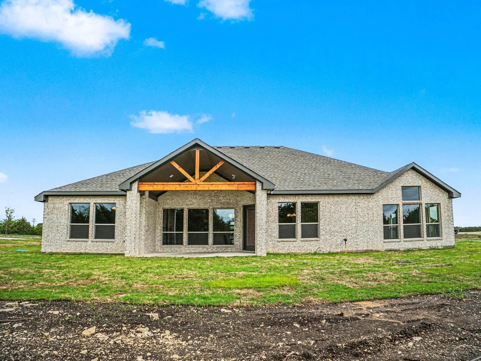 Single Family Residence For Sale in Ellis County , 6830 Southrock Drive, Midlothian, Texas 76065, 4 Bedroom, 3 Bathroom, 3 Garage spaces, 2,785 Sqft, built in 2026, New Construction - Complete, mls#21231766, Real Estate Agent in Midlothian, Homes For Sale in Ellis county, Homes For Sale in Midlothian, Realtor in Midlothian Texas, Real Estate Brokerage Independent Realty Texas, Luminita Cordes Realtor
