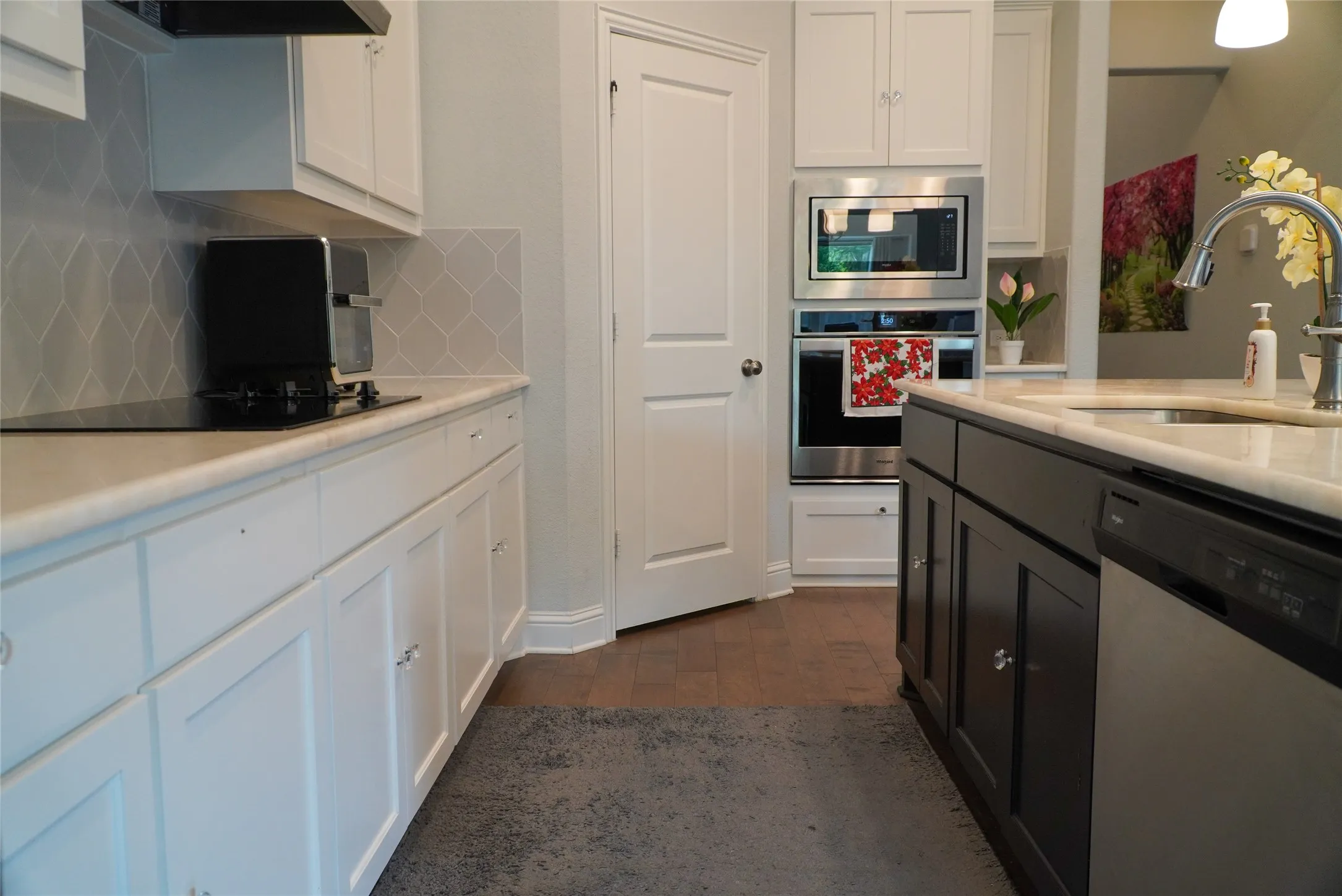 Single Family Residence For Sale in Johnson County , 428 Molly Lane, Keene, Texas 76059, 4 Bedroom, 3 Bathroom, 2 Garage spaces, 2,546 Sqft, built in 2022, mls#21231812, Real Estate Agent in Keene, Homes For Sale in Johnson county, Homes For Sale in Keene, Realtor in Keene Texas, Real Estate Brokerage Independent Realty Texas, Luminita Cordes Realtor