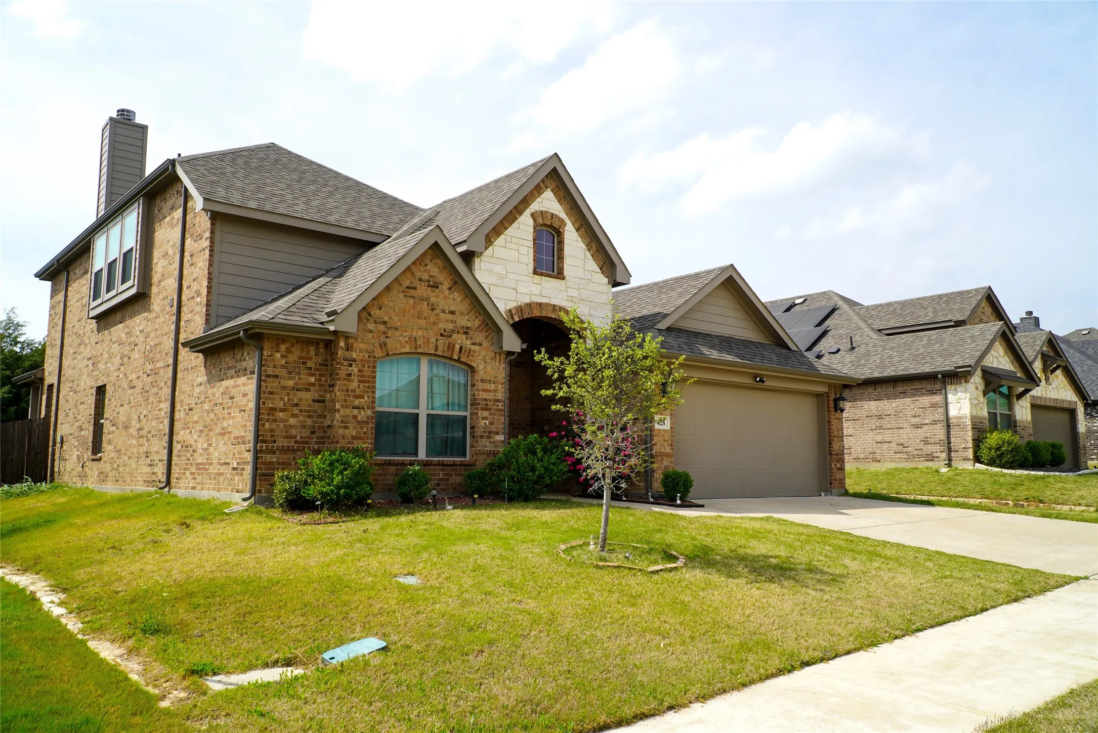 Single Family Residence For Sale in Johnson County , 428 Molly Lane, Keene, Texas 76059, 4 Bedroom, 3 Bathroom, 2 Garage spaces, 2,546 Sqft, built in 2022, mls#21231812, Real Estate Agent in Keene, Homes For Sale in Johnson county, Homes For Sale in Keene, Realtor in Keene Texas, Real Estate Brokerage Independent Realty Texas, Luminita Cordes Realtor