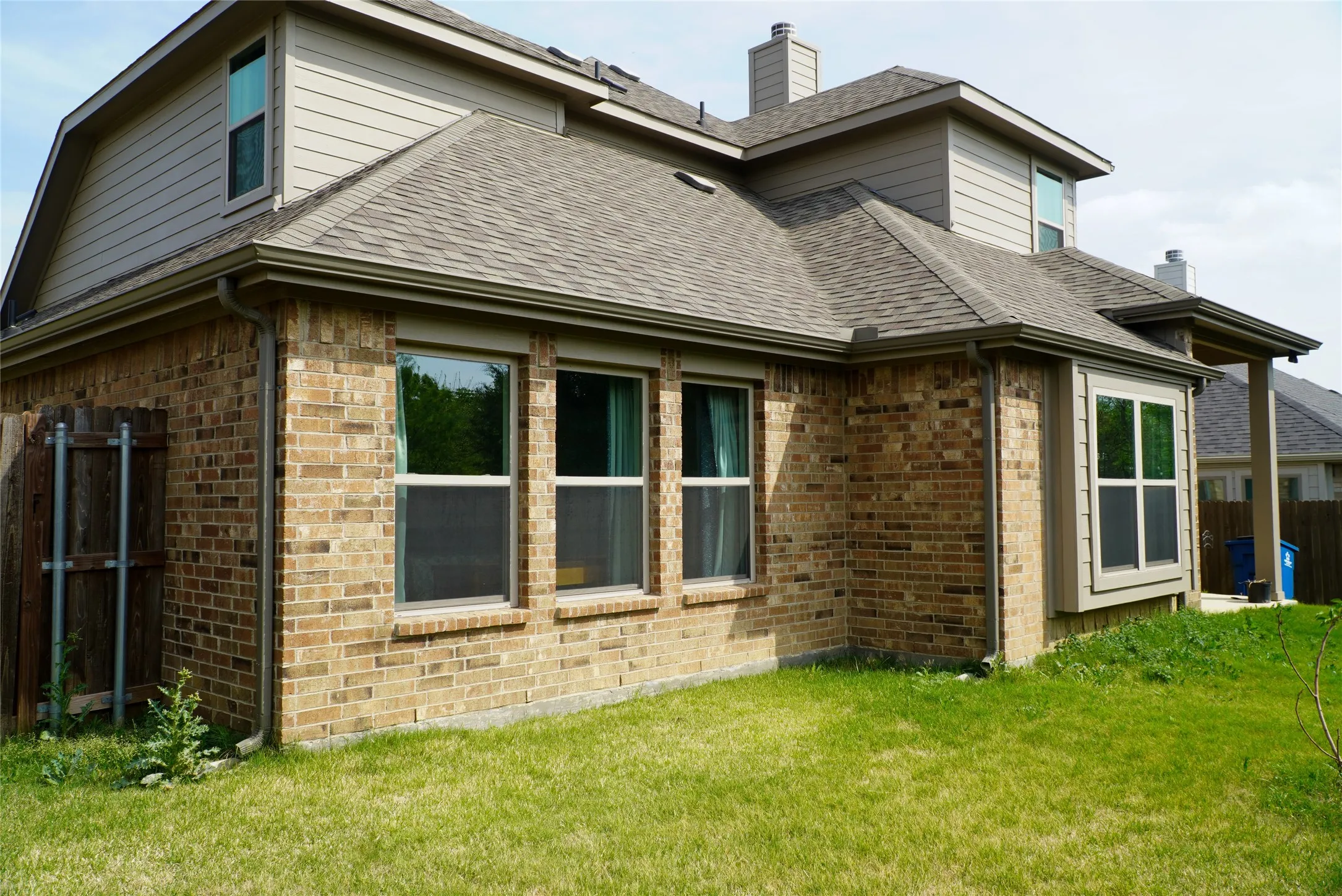 Single Family Residence For Sale in Johnson County , 428 Molly Lane, Keene, Texas 76059, 4 Bedroom, 3 Bathroom, 2 Garage spaces, 2,546 Sqft, built in 2022, mls#21231812, Real Estate Agent in Keene, Homes For Sale in Johnson county, Homes For Sale in Keene, Realtor in Keene Texas, Real Estate Brokerage Independent Realty Texas, Luminita Cordes Realtor