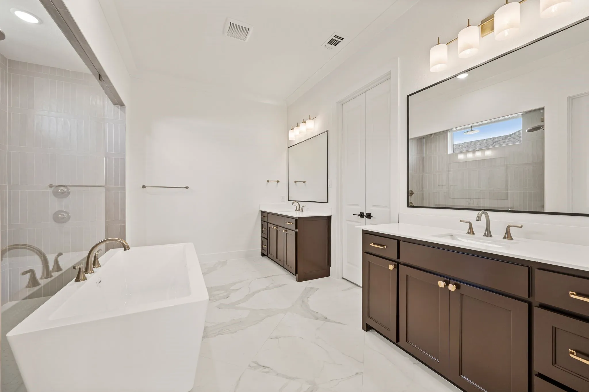 Single Family Residence For Sale in Tarrant County , 309 Wimberley Drive, Haslet, Texas 76052, 4 Bedrooms, 4 Bathrooms, 3 Garage spaces, 3,727 Sqft, built in 2026, New Construction - Complete, Price $985,000, mls#21231888, Real Estate Agent in Haslet, Homes For Sale in Tarrant county, Homes For Sale in Haslet, Realtor in Haslet Texas, Real Estate Brokerage Independent Realty Texas, Luminita Cordes Realtor