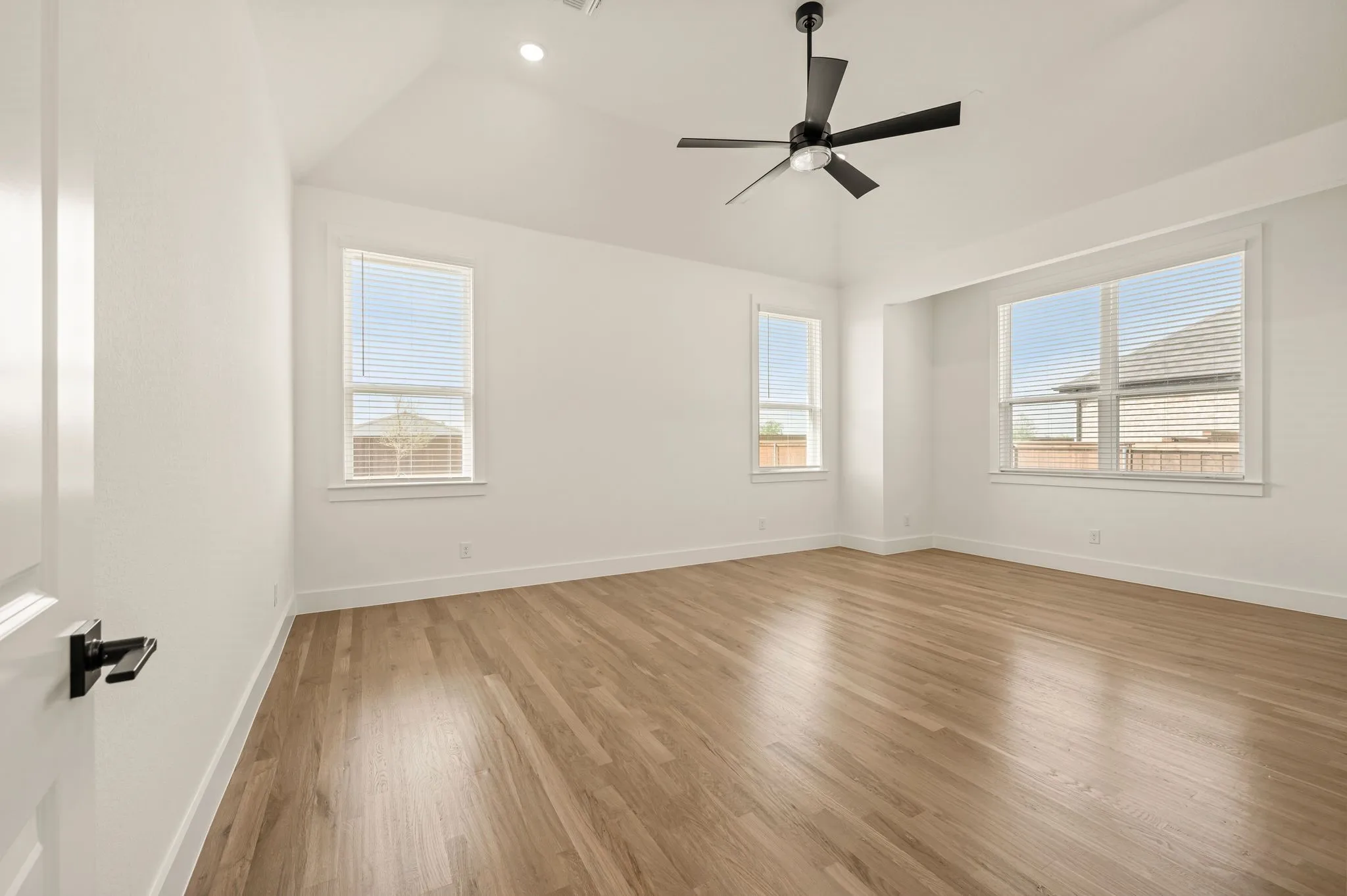 Single Family Residence For Sale in Tarrant County , 309 Wimberley Drive, Haslet, Texas 76052, 4 Bedrooms, 4 Bathrooms, 3 Garage spaces, 3,727 Sqft, built in 2026, New Construction - Complete, Price $985,000, mls#21231888, Real Estate Agent in Haslet, Homes For Sale in Tarrant county, Homes For Sale in Haslet, Realtor in Haslet Texas, Real Estate Brokerage Independent Realty Texas, Luminita Cordes Realtor