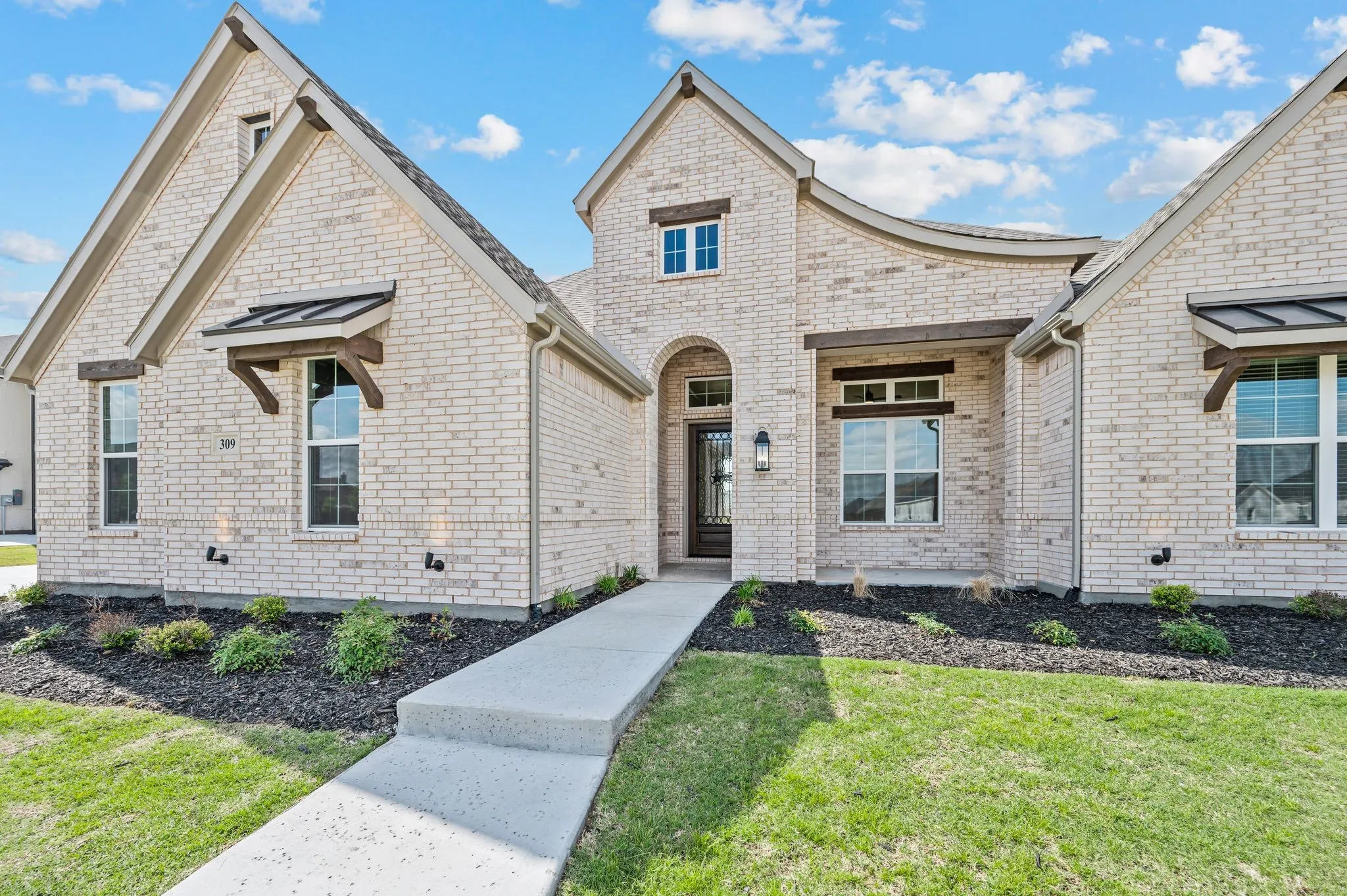 Single Family Residence For Sale in Tarrant County , 309 Wimberley Drive, Haslet, Texas 76052, 4 Bedrooms, 4 Bathrooms, 3 Garage spaces, 3,727 Sqft, built in 2026, New Construction - Complete, Price $985,000, mls#21231888, Real Estate Agent in Haslet, Homes For Sale in Tarrant county, Homes For Sale in Haslet, Realtor in Haslet Texas, Real Estate Brokerage Independent Realty Texas, Luminita Cordes Realtor