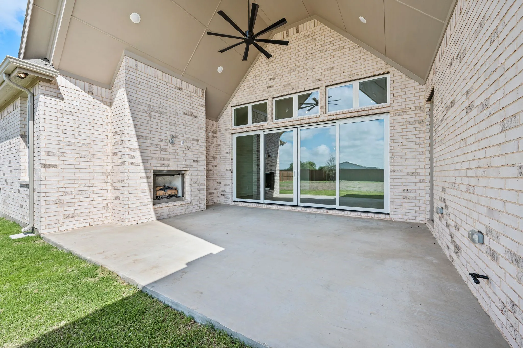 Single Family Residence For Sale in Tarrant County , 309 Wimberley Drive, Haslet, Texas 76052, 4 Bedrooms, 4 Bathrooms, 3 Garage spaces, 3,727 Sqft, built in 2026, New Construction - Complete, Price $985,000, mls#21231888, Real Estate Agent in Haslet, Homes For Sale in Tarrant county, Homes For Sale in Haslet, Realtor in Haslet Texas, Real Estate Brokerage Independent Realty Texas, Luminita Cordes Realtor