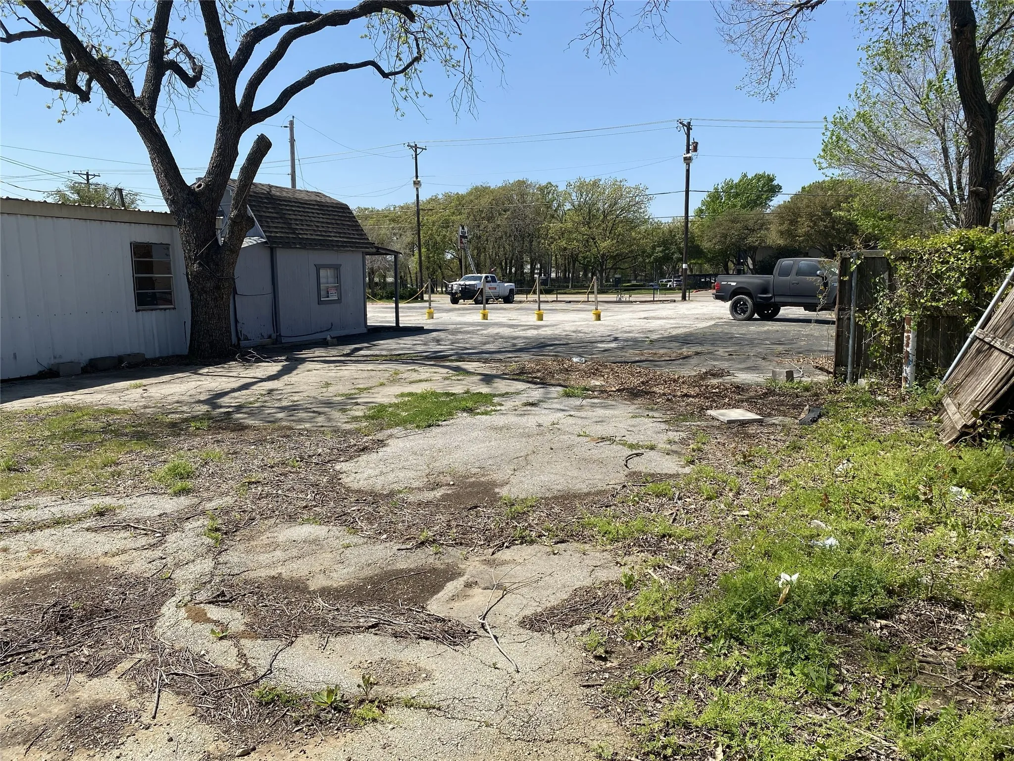 Retail For Rent in Denton County , 1506 S State Highway 121, Lewisville, Texas 75067, 0, 0, Garage spaces, 0 Sqft, built in 1979, Preowned, Price $4,995, mls#21231924, Real Estate Agent in Lewisville, Homes For Rent in Denton county, Homes For Rent in Lewisville, Realtor in Lewisville Texas, Real Estate Brokerage Independent Realty Texas, Luminita Cordes Realtor