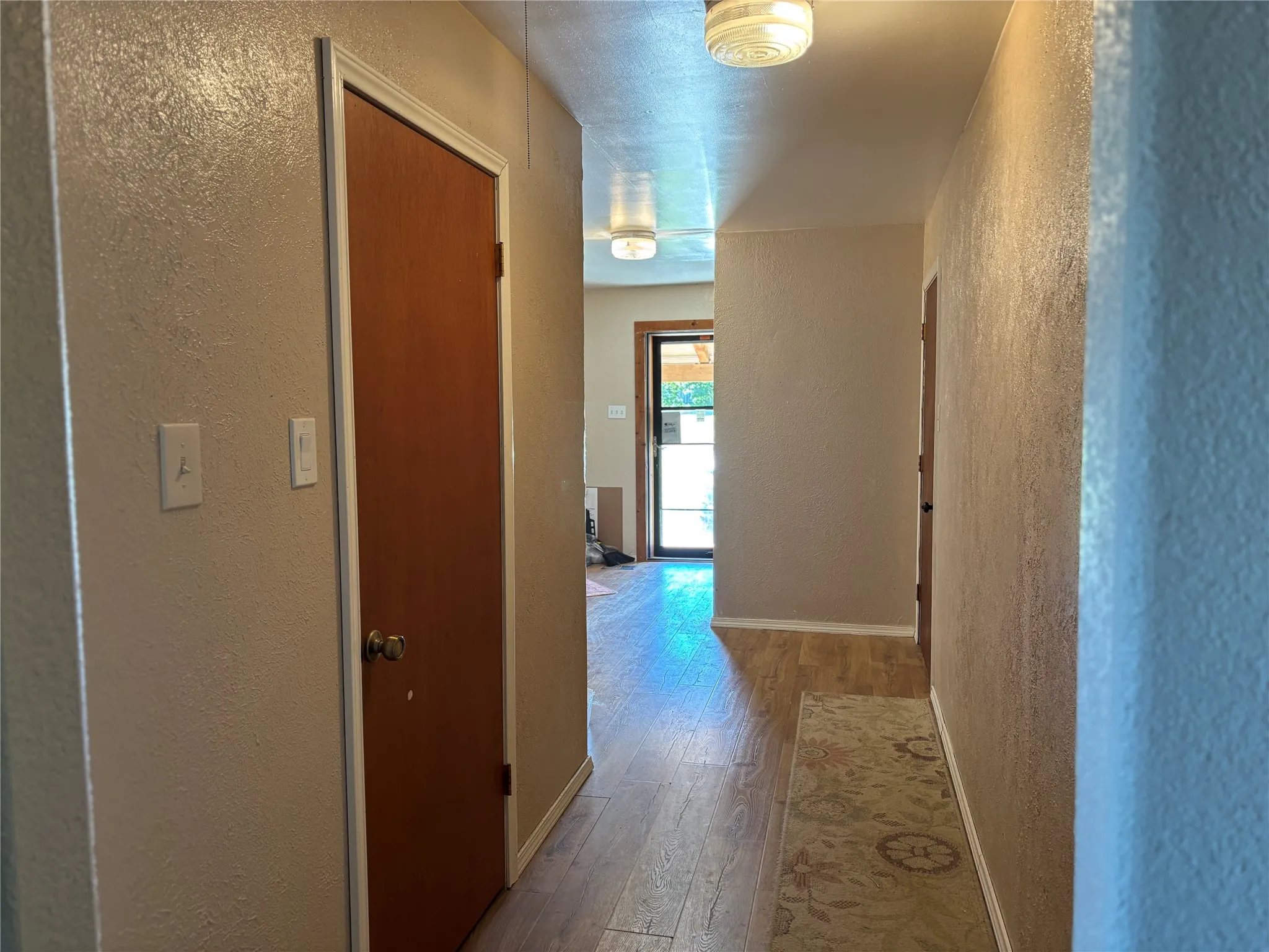 Single Family Residence For Sale in Tarrant County , 5355 Banks Road, Fort Worth, Texas 76140, 6 Bedrooms, 3 Bathrooms, 2 Garage spaces, 3,694 Sqft, built in 1990, Price $624,000, mls#21231962, Real Estate Agent in Fort Worth, Homes For Sale in Tarrant county, Homes For Sale in Fort Worth, Realtor in Fort Worth Texas, Real Estate Brokerage Independent Realty Texas, Luminita Cordes Realtor
