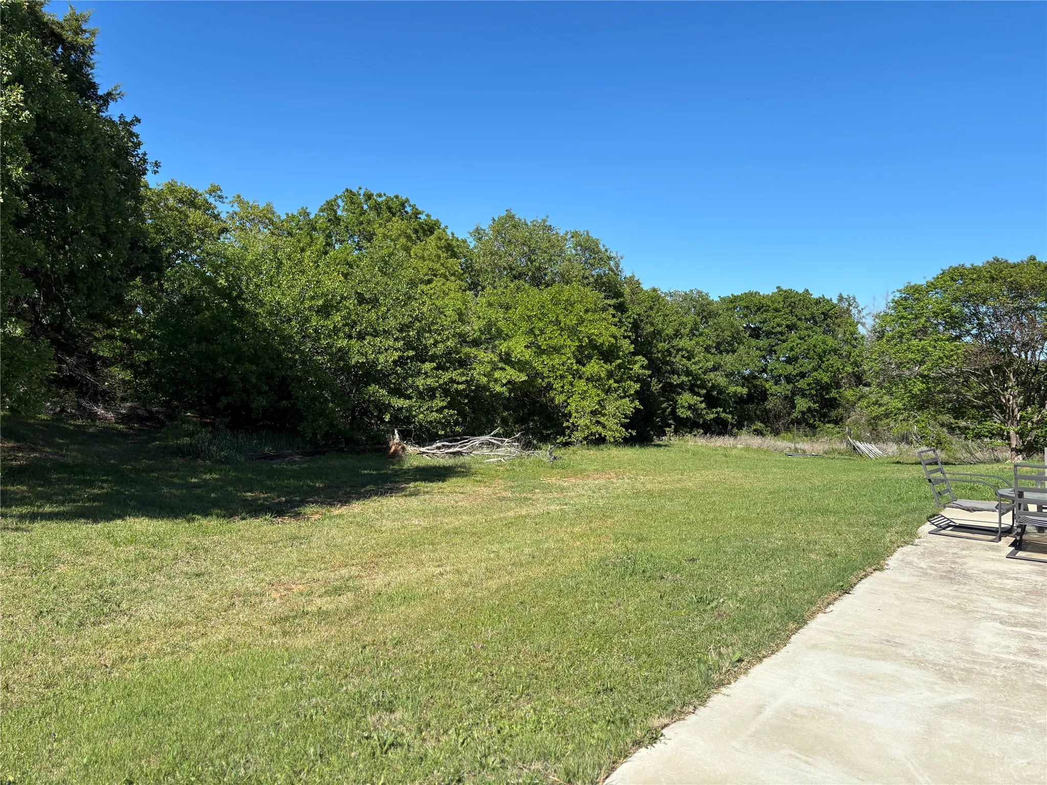 Single Family Residence For Sale in Tarrant County , 5355 Banks Road, Fort Worth, Texas 76140, 6 Bedrooms, 3 Bathrooms, 2 Garage spaces, 3,694 Sqft, built in 1990, Price $624,000, mls#21231962, Real Estate Agent in Fort Worth, Homes For Sale in Tarrant county, Homes For Sale in Fort Worth, Realtor in Fort Worth Texas, Real Estate Brokerage Independent Realty Texas, Luminita Cordes Realtor