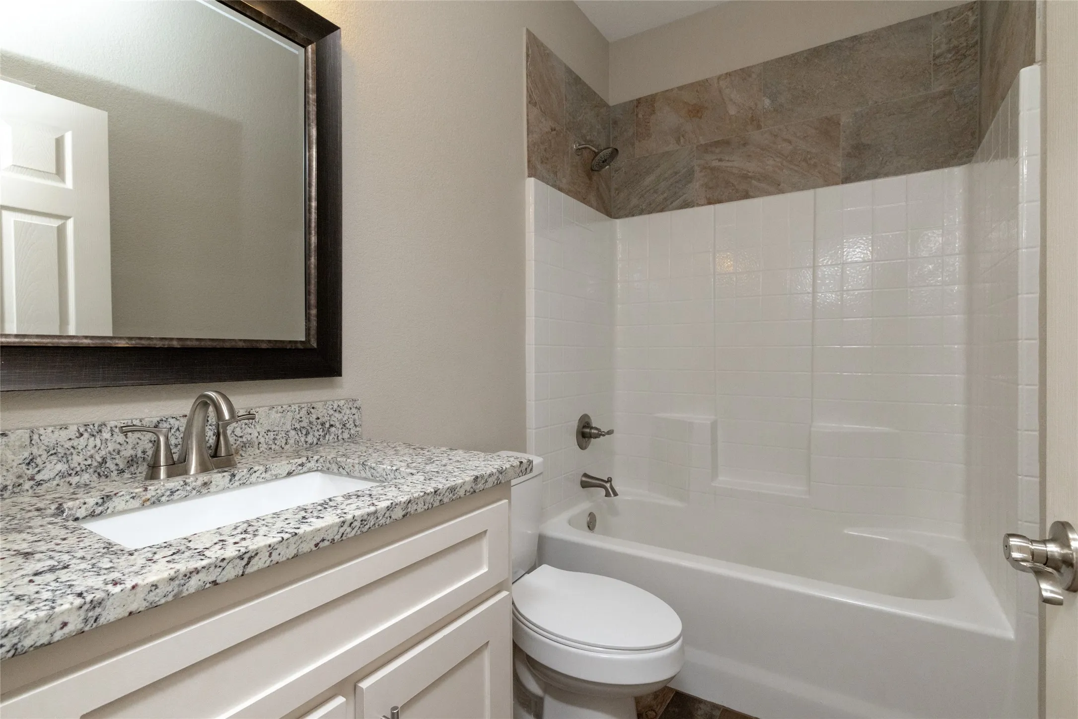 Single Family Residence For Sale in Parker County , 405 Titus Drive, Springtown, Texas 76082, 3 Bedroom, 3 Bathroom, 2 Garage spaces, 1,648 Sqft, built in 2022, Preowned, mls#21229589, Real Estate Agent in Springtown, Homes For Sale in Parker county, Homes For Sale in Springtown, Realtor in Springtown Texas, Real Estate Brokerage Independent Realty Texas, Luminita Cordes Realtor