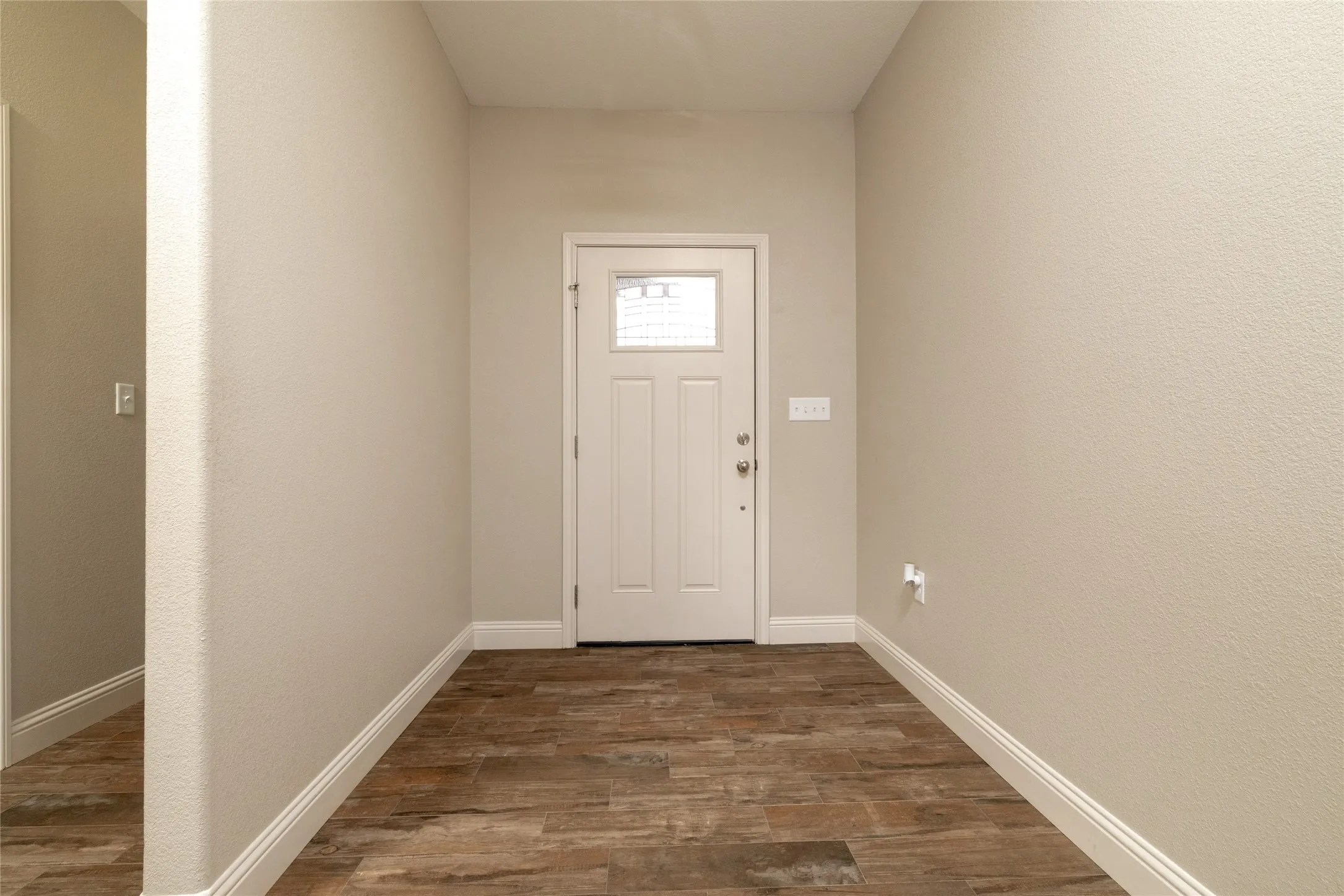 Single Family Residence For Sale in Parker County , 405 Titus Drive, Springtown, Texas 76082, 3 Bedroom, 3 Bathroom, 2 Garage spaces, 1,648 Sqft, built in 2022, Preowned, mls#21229589, Real Estate Agent in Springtown, Homes For Sale in Parker county, Homes For Sale in Springtown, Realtor in Springtown Texas, Real Estate Brokerage Independent Realty Texas, Luminita Cordes Realtor
