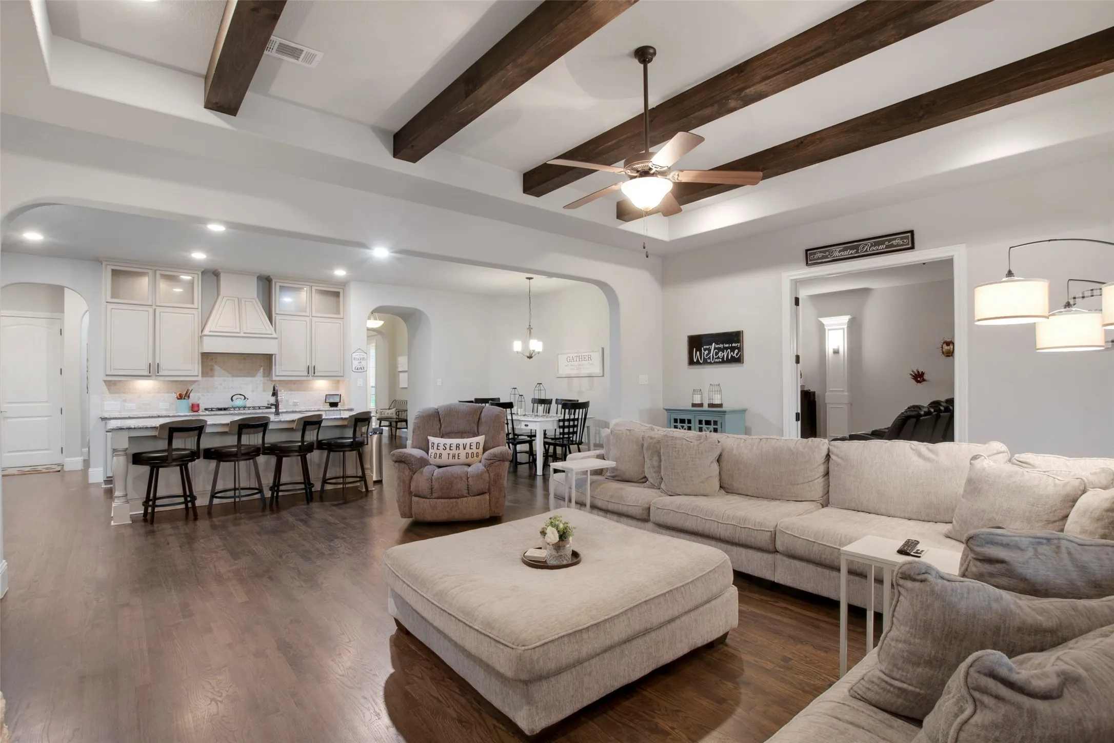 Single Family Residence For Sale in Rockwall County , 700 Britton Place, Heath, Texas 75032, 4 Bedroom, 4 Bathroom, 3 Garage spaces, 3,458 Sqft, built in 2016, mls#21230593, Real Estate Agent in Heath, Homes For Sale in Rockwall county, Homes For Sale in Heath, Realtor in Heath Texas, Real Estate Brokerage Independent Realty Texas, Luminita Cordes Realtor