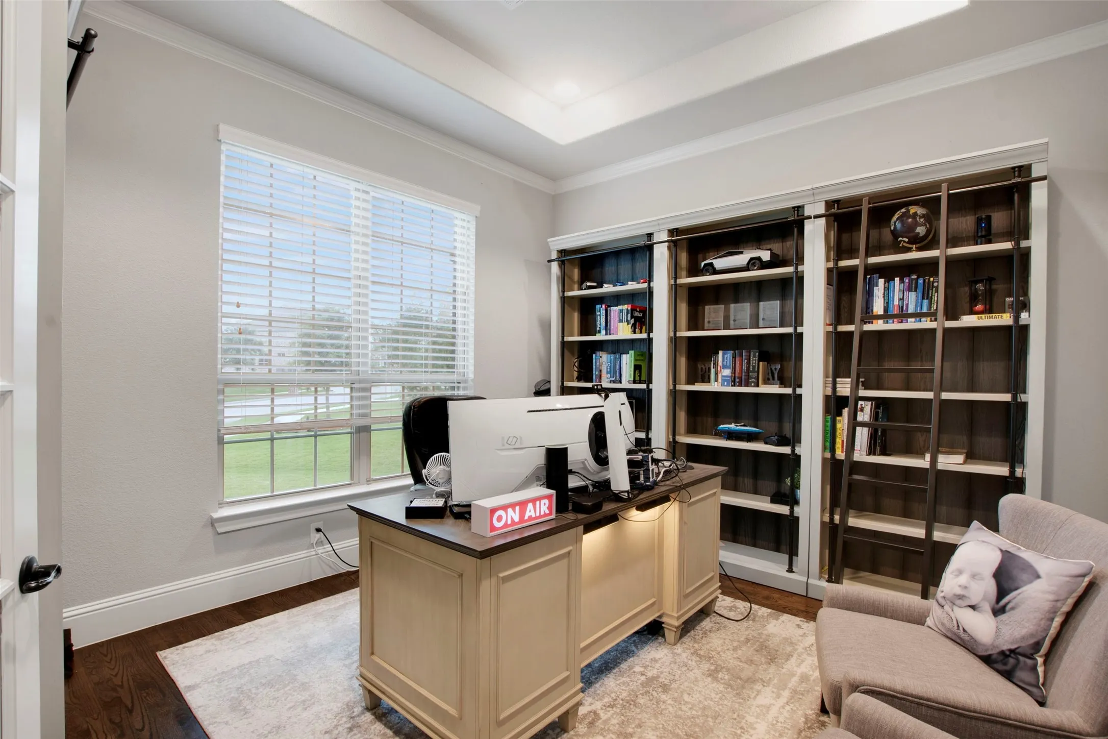 Single Family Residence For Sale in Rockwall County , 700 Britton Place, Heath, Texas 75032, 4 Bedroom, 4 Bathroom, 3 Garage spaces, 3,458 Sqft, built in 2016, mls#21230593, Real Estate Agent in Heath, Homes For Sale in Rockwall county, Homes For Sale in Heath, Realtor in Heath Texas, Real Estate Brokerage Independent Realty Texas, Luminita Cordes Realtor