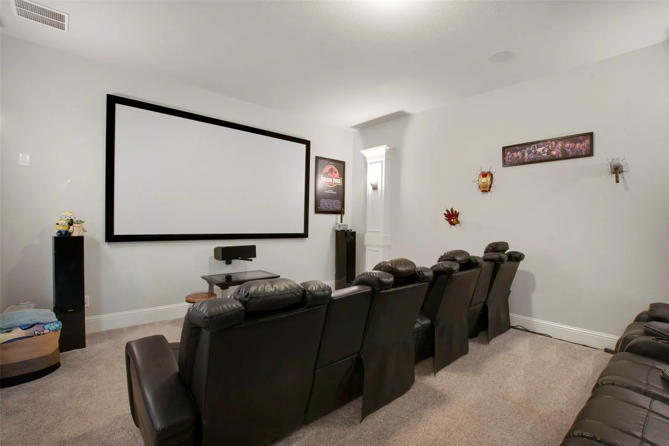 Single Family Residence For Sale in Rockwall County , 700 Britton Place, Heath, Texas 75032, 4 Bedroom, 4 Bathroom, 3 Garage spaces, 3,458 Sqft, built in 2016, mls#21230593, Real Estate Agent in Heath, Homes For Sale in Rockwall county, Homes For Sale in Heath, Realtor in Heath Texas, Real Estate Brokerage Independent Realty Texas, Luminita Cordes Realtor
