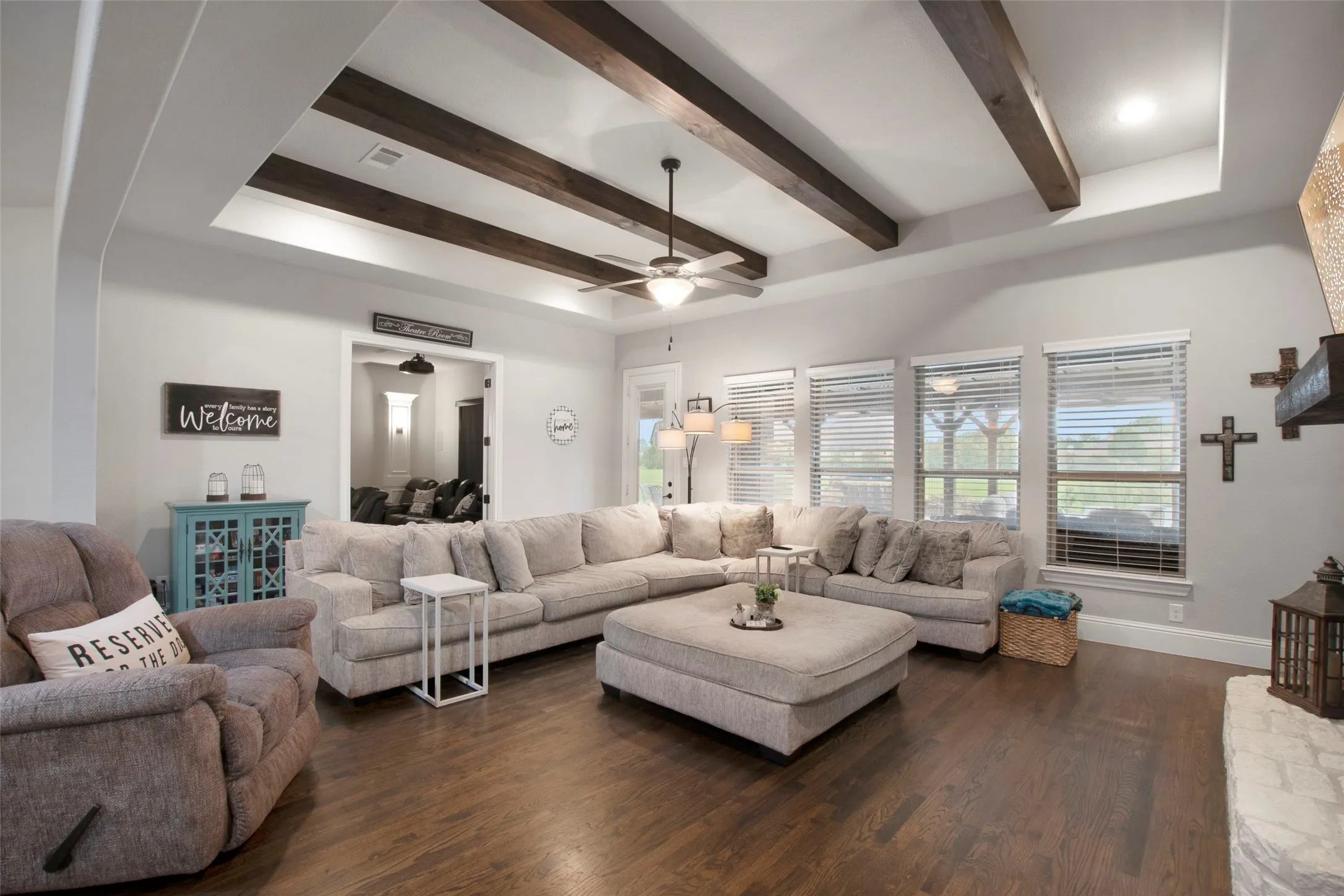 Single Family Residence For Sale in Rockwall County , 700 Britton Place, Heath, Texas 75032, 4 Bedroom, 4 Bathroom, 3 Garage spaces, 3,458 Sqft, built in 2016, mls#21230593, Real Estate Agent in Heath, Homes For Sale in Rockwall county, Homes For Sale in Heath, Realtor in Heath Texas, Real Estate Brokerage Independent Realty Texas, Luminita Cordes Realtor