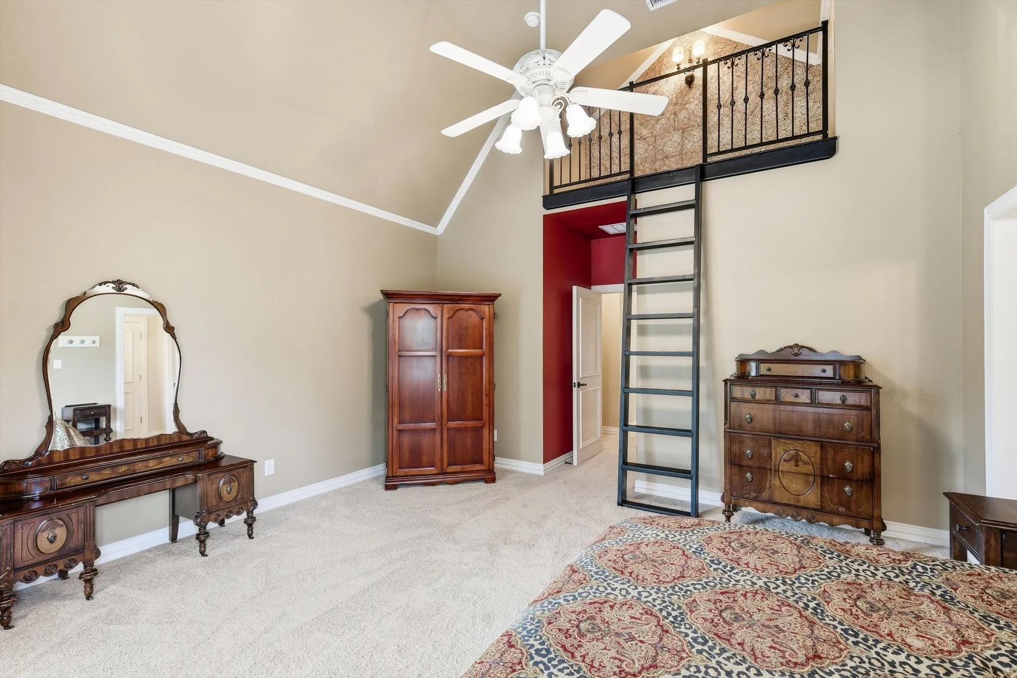 Upstairs bedroom with loft.