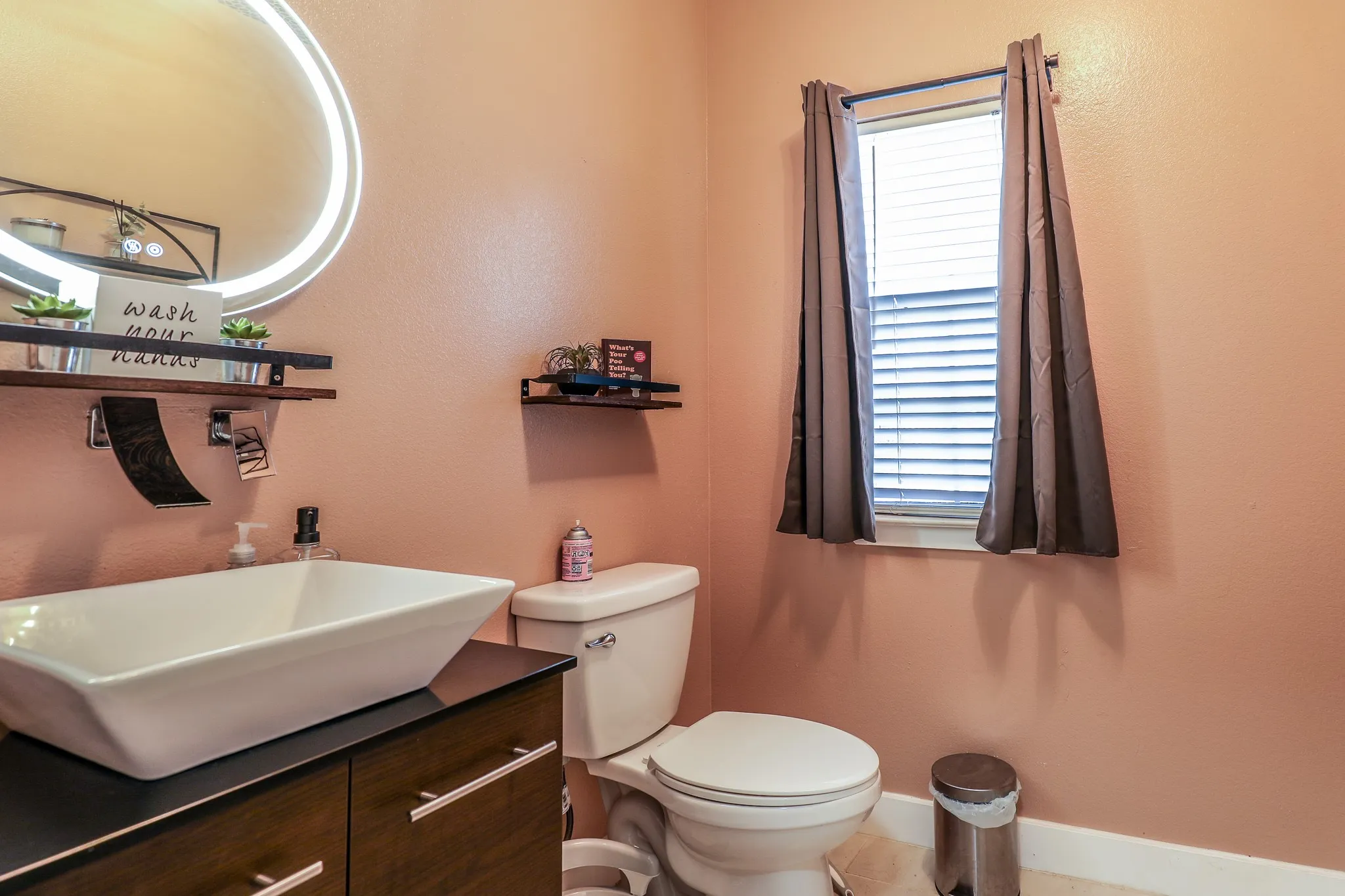 Single Family Residence For Sale in Dallas County , 611 Laura Lane, Grand Prairie, Texas 75052, 4 Bedroom, 4 Bathroom, 2 Garage spaces, 3,527 Sqft, built in 2001, mls#21232070, Real Estate Agent in Grand Prairie, Homes For Sale in Dallas county, Homes For Sale in Grand Prairie, Realtor in Grand Prairie Texas, Real Estate Brokerage Independent Realty Texas, Luminita Cordes Realtor