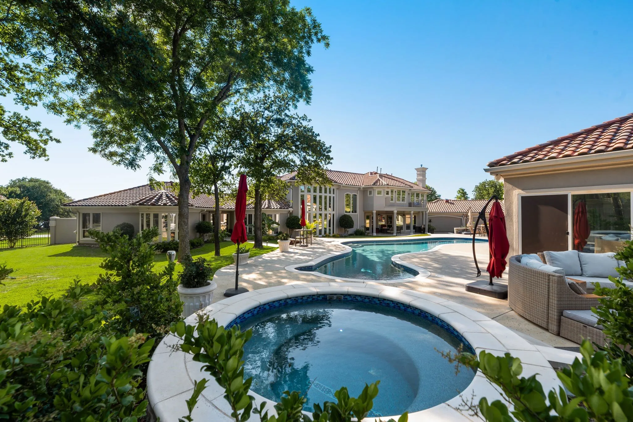 Single Family Residence For Sale in Denton County , 5100 Lighthouse Drive, Flower Mound, Texas 75022, 4 Bedroom, 5 Bathroom, 5 Garage spaces, 6,320 Sqft, built in 1996, Preowned, mls#21227704, Real Estate Agent in Flower Mound, Homes For Sale in Denton county, Homes For Sale in Flower Mound, Realtor in Flower Mound Texas, Real Estate Brokerage Independent Realty Texas, Luminita Cordes Realtor