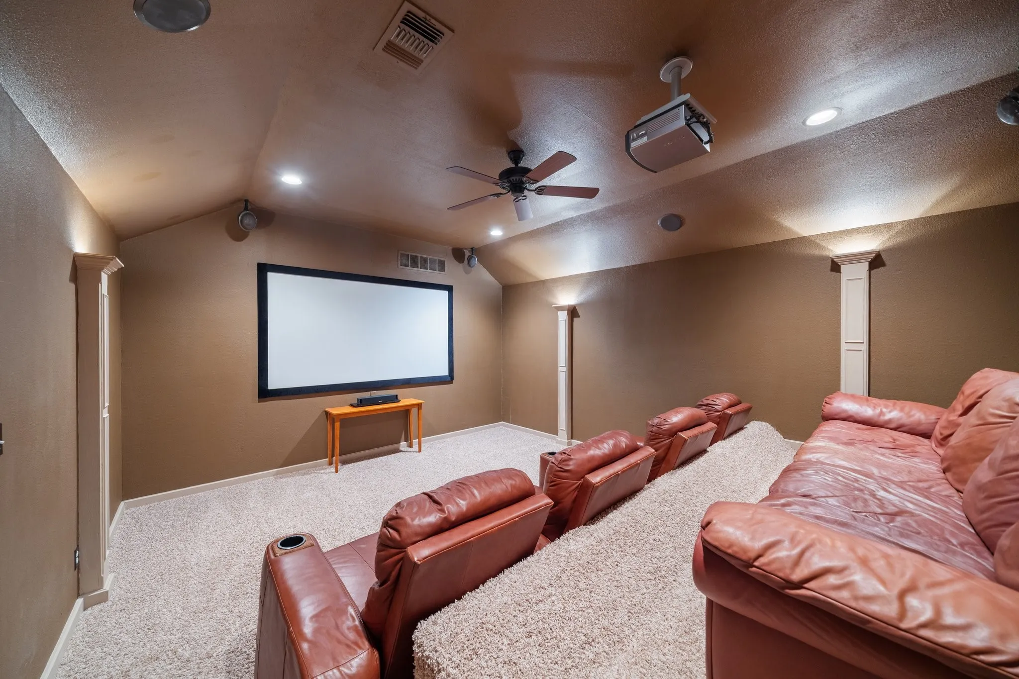 Farm For Sale in Denton County , 6068 NORTHVIEW Court, Aubrey, Texas 76227, 5 Bedrooms, 5 Bathrooms, 4 Garage spaces, 5,625 Sqft, built in 1994, Preowned, Price $2,100,000, mls#21232189, Real Estate Agent in Aubrey, Homes For Sale in Denton county, Homes For Sale in Aubrey, Realtor in Aubrey Texas, Real Estate Brokerage Independent Realty Texas, Luminita Cordes Realtor