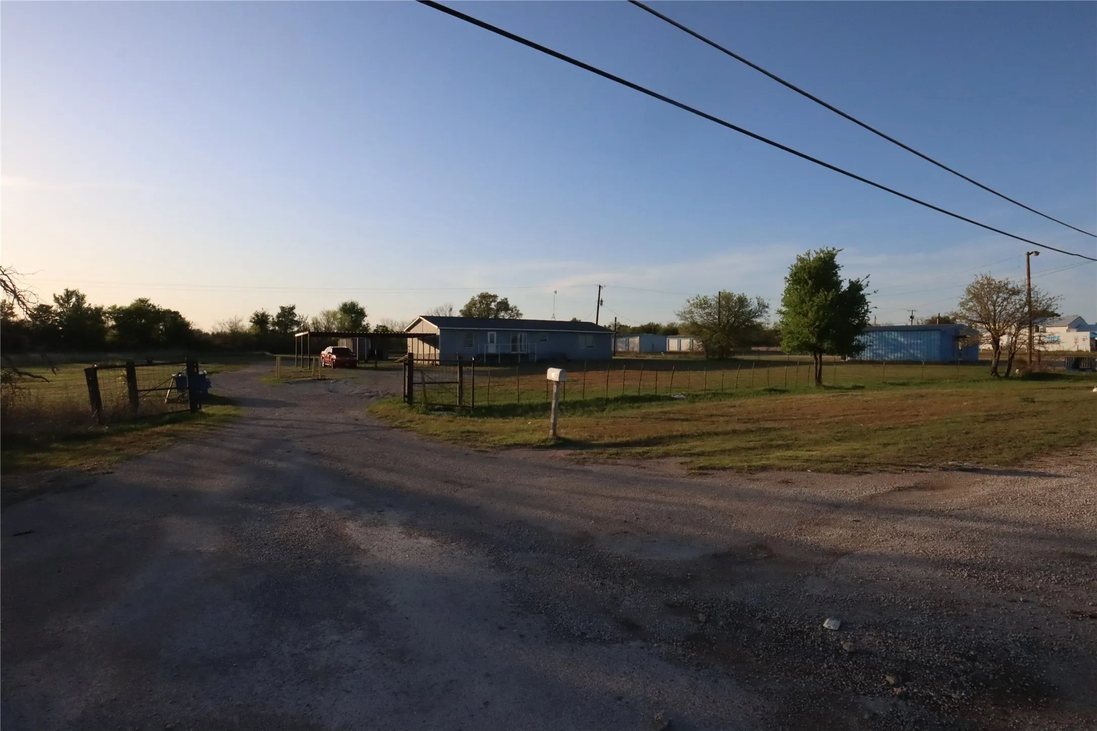 Manufactured Home For Sale in Eastland County , 1437 W Loop 254, Ranger, Texas 76470, 3 Bedrooms, 2 Bathrooms, Garage spaces, 1,904 Sqft, built in 1996, Price $125,000, mls#21232191, Real Estate Agent in Ranger, Homes For Sale in Eastland county, Homes For Sale in Ranger, Realtor in Ranger Texas, Real Estate Brokerage Independent Realty Texas, Luminita Cordes Realtor