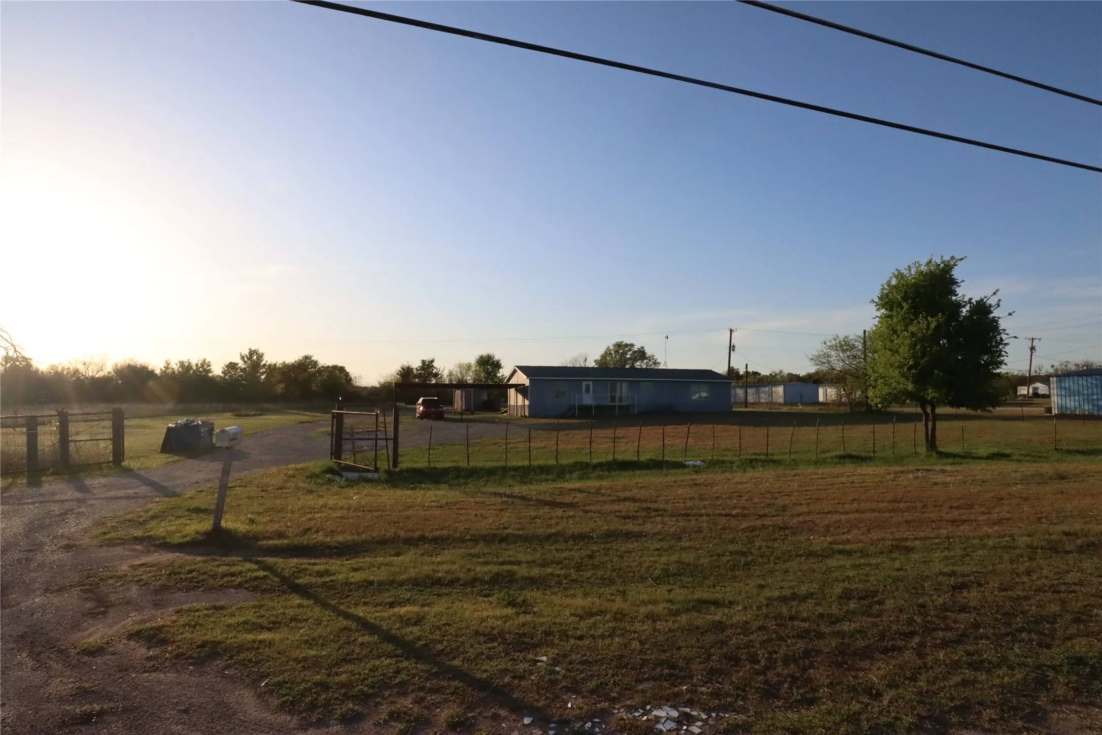 Manufactured Home For Sale in Eastland County , 1437 W Loop 254, Ranger, Texas 76470, 3 Bedrooms, 2 Bathrooms, Garage spaces, 1,904 Sqft, built in 1996, Price $125,000, mls#21232191, Real Estate Agent in Ranger, Homes For Sale in Eastland county, Homes For Sale in Ranger, Realtor in Ranger Texas, Real Estate Brokerage Independent Realty Texas, Luminita Cordes Realtor
