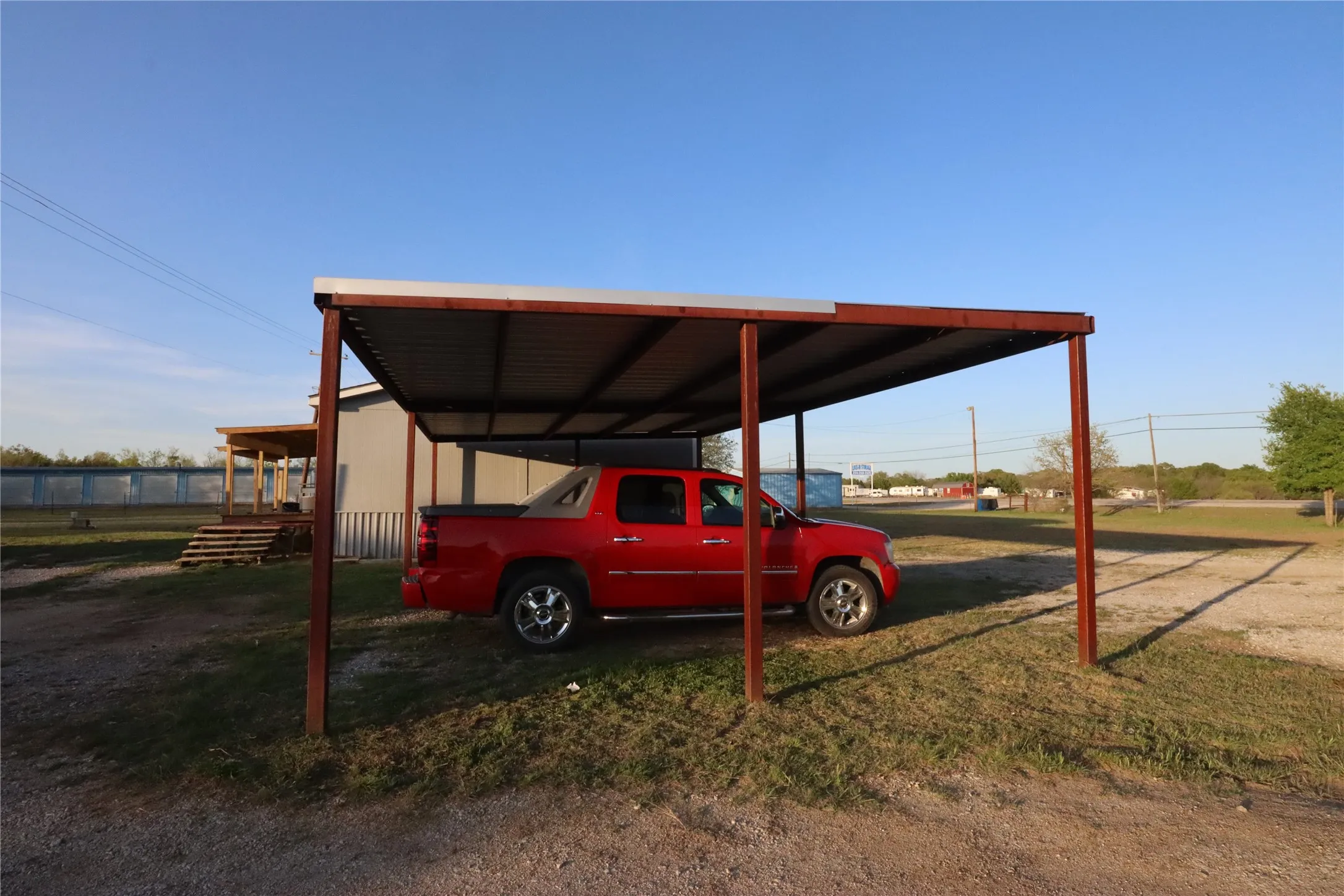 Manufactured Home For Sale in Eastland County , 1437 W Loop 254, Ranger, Texas 76470, 3 Bedrooms, 2 Bathrooms, Garage spaces, 1,904 Sqft, built in 1996, Price $125,000, mls#21232191, Real Estate Agent in Ranger, Homes For Sale in Eastland county, Homes For Sale in Ranger, Realtor in Ranger Texas, Real Estate Brokerage Independent Realty Texas, Luminita Cordes Realtor