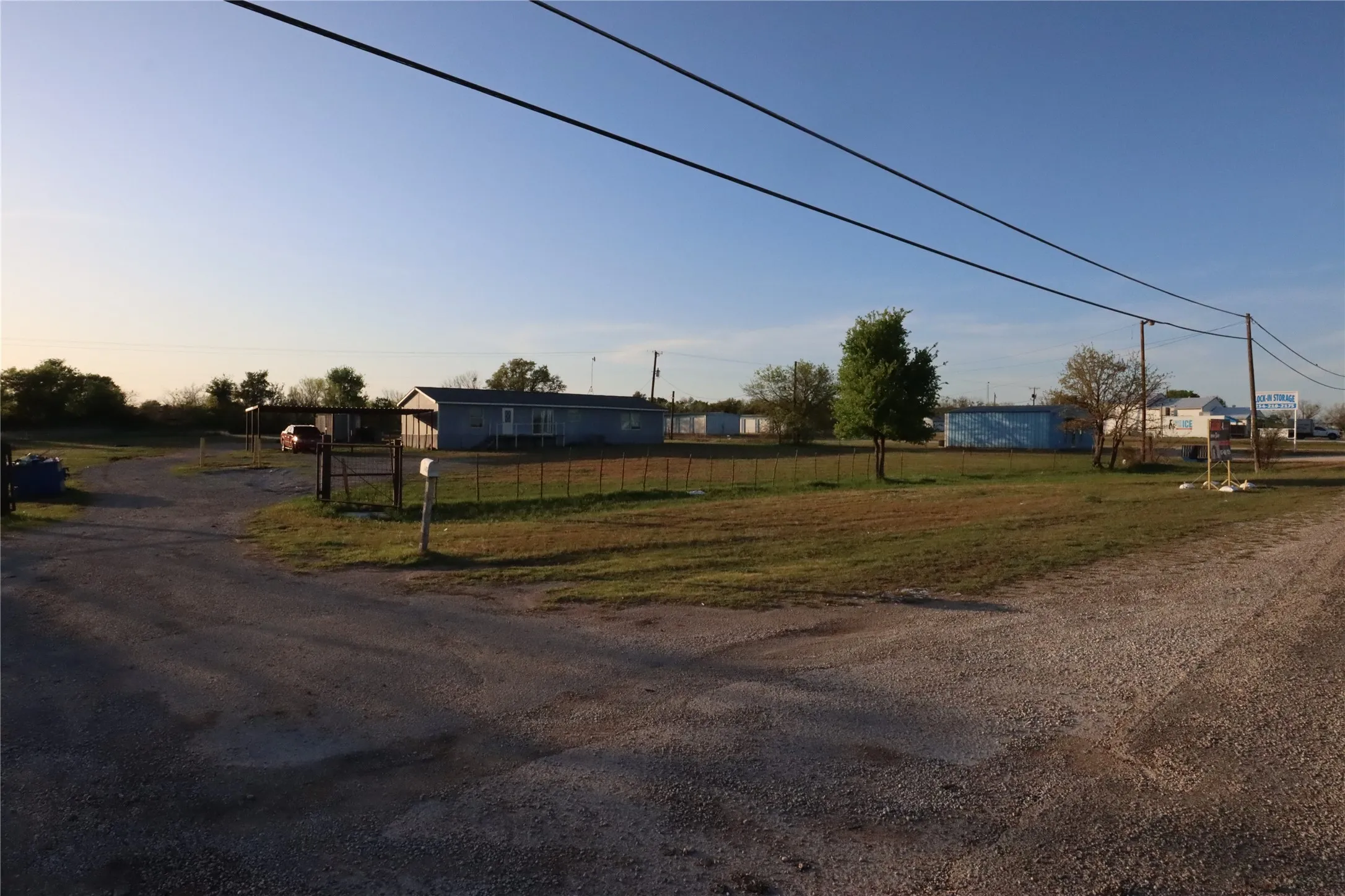 Manufactured Home For Sale in Eastland County , 1437 W Loop 254, Ranger, Texas 76470, 3 Bedrooms, 2 Bathrooms, Garage spaces, 1,904 Sqft, built in 1996, Price $125,000, mls#21232191, Real Estate Agent in Ranger, Homes For Sale in Eastland county, Homes For Sale in Ranger, Realtor in Ranger Texas, Real Estate Brokerage Independent Realty Texas, Luminita Cordes Realtor