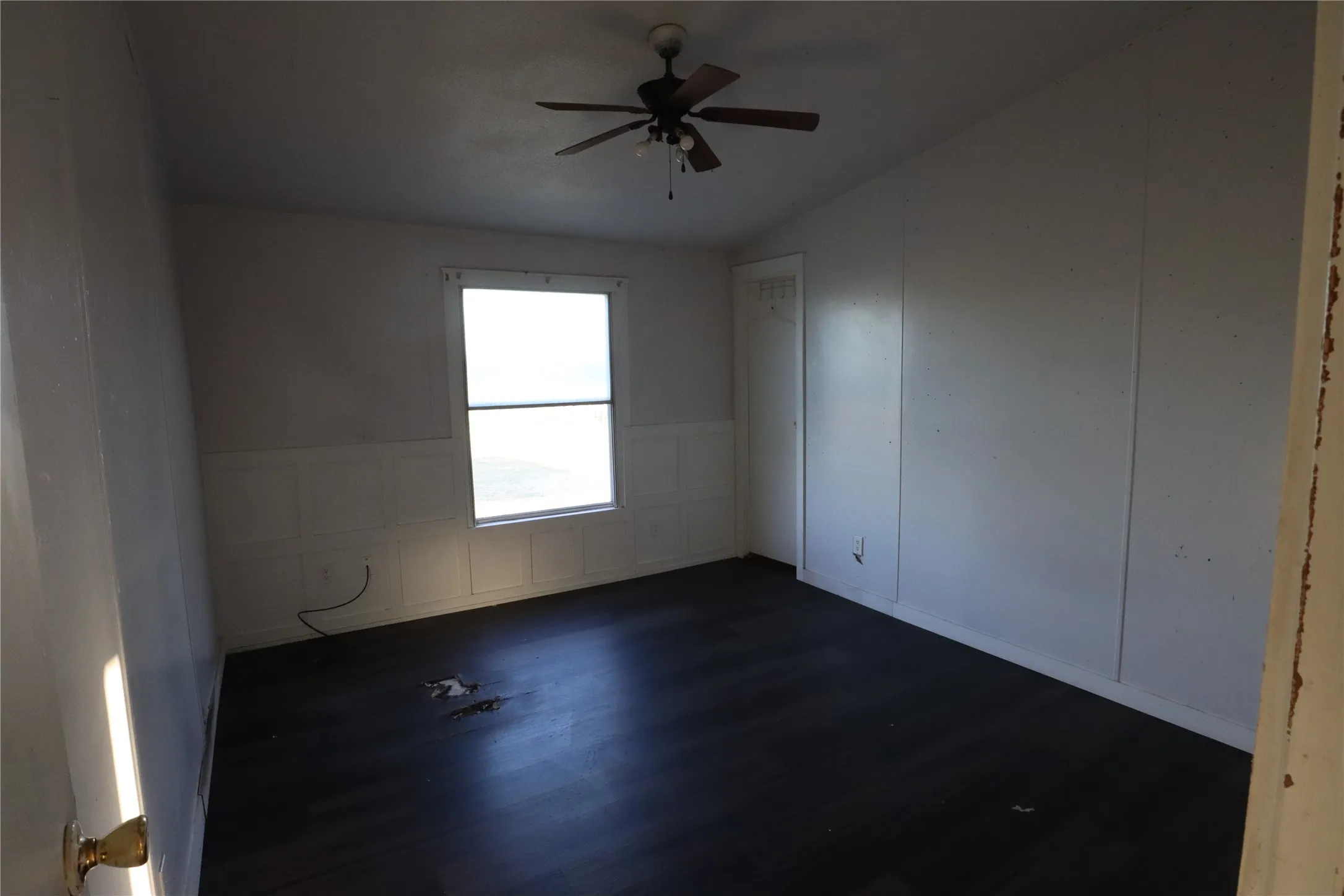 Manufactured Home For Sale in Eastland County , 1437 W Loop 254, Ranger, Texas 76470, 3 Bedrooms, 2 Bathrooms, Garage spaces, 1,904 Sqft, built in 1996, Price $125,000, mls#21232191, Real Estate Agent in Ranger, Homes For Sale in Eastland county, Homes For Sale in Ranger, Realtor in Ranger Texas, Real Estate Brokerage Independent Realty Texas, Luminita Cordes Realtor