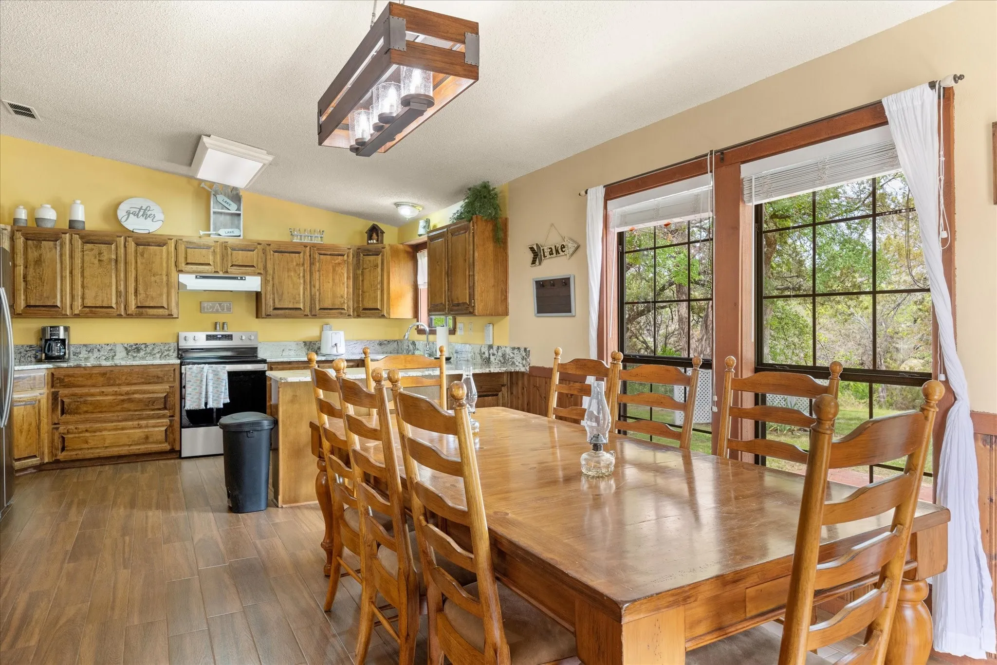 Single Family Residence For Sale in Palo Pinto County , 251 Dunn Drive, Palo Pinto, Texas 76484, 5 Bedroom, 3 Bathroom, Garage spaces, 2,000 Sqft, built in 1995, Preowned, Price $581,555, mls#21231715, Real Estate Agent in Palo Pinto, Homes For Sale in Palo Pinto county, Homes For Sale in Palo Pinto, Realtor in Palo Pinto Texas, Real Estate Brokerage Independent Realty Texas, Luminita Cordes Realtor