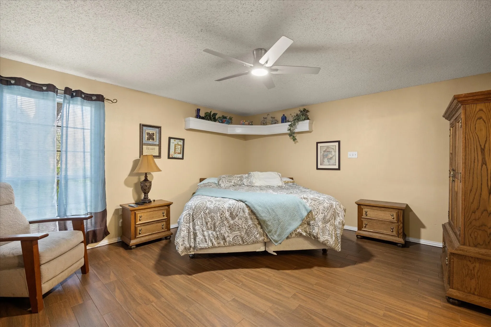 Single Family Residence For Sale in Palo Pinto County , 251 Dunn Drive, Palo Pinto, Texas 76484, 5 Bedroom, 3 Bathroom, Garage spaces, 2,000 Sqft, built in 1995, Preowned, Price $581,555, mls#21231715, Real Estate Agent in Palo Pinto, Homes For Sale in Palo Pinto county, Homes For Sale in Palo Pinto, Realtor in Palo Pinto Texas, Real Estate Brokerage Independent Realty Texas, Luminita Cordes Realtor