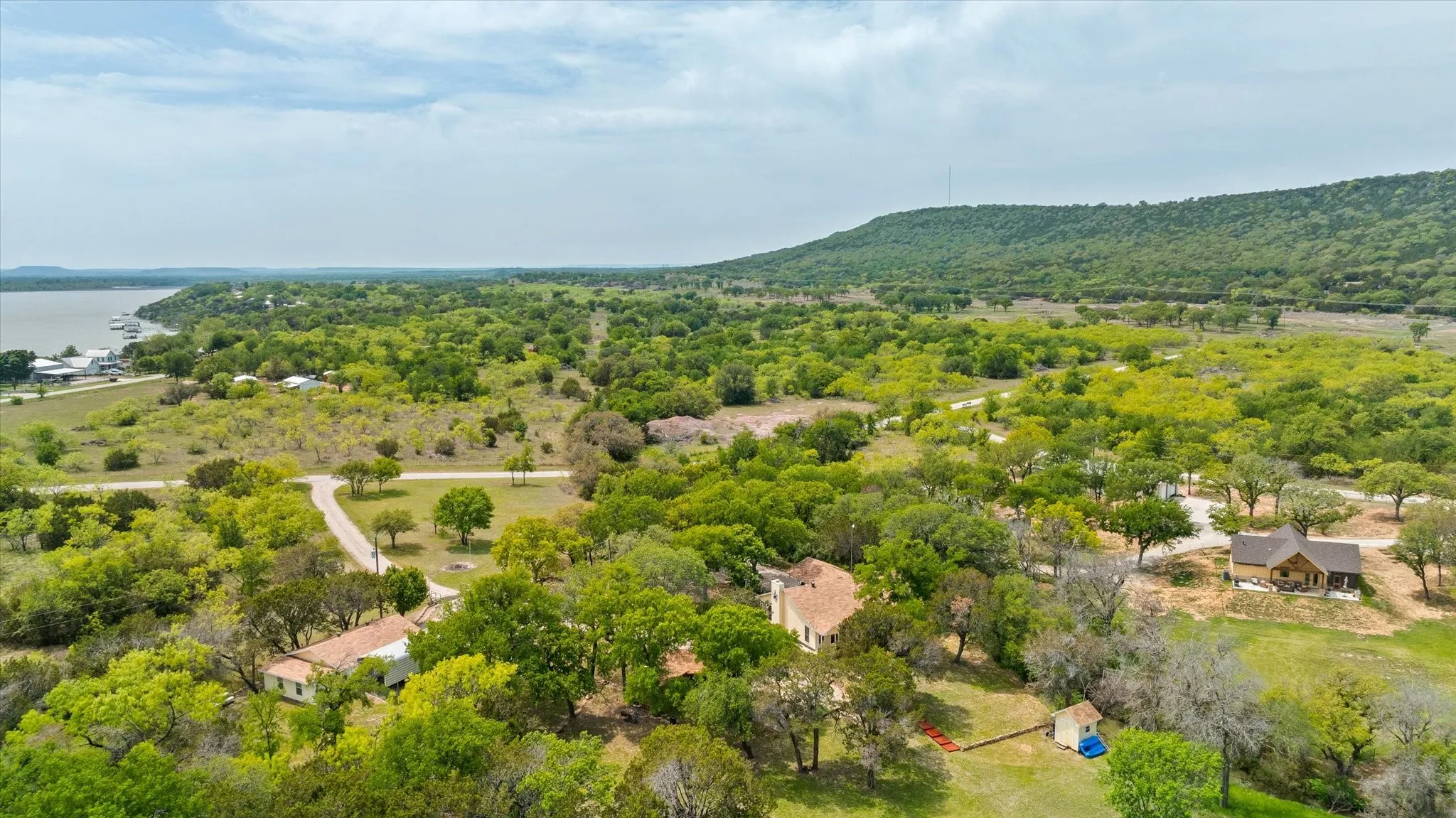 Single Family Residence For Sale in Palo Pinto County , 251 Dunn Drive, Palo Pinto, Texas 76484, 5 Bedroom, 3 Bathroom, Garage spaces, 2,000 Sqft, built in 1995, Preowned, Price $581,555, mls#21231715, Real Estate Agent in Palo Pinto, Homes For Sale in Palo Pinto county, Homes For Sale in Palo Pinto, Realtor in Palo Pinto Texas, Real Estate Brokerage Independent Realty Texas, Luminita Cordes Realtor