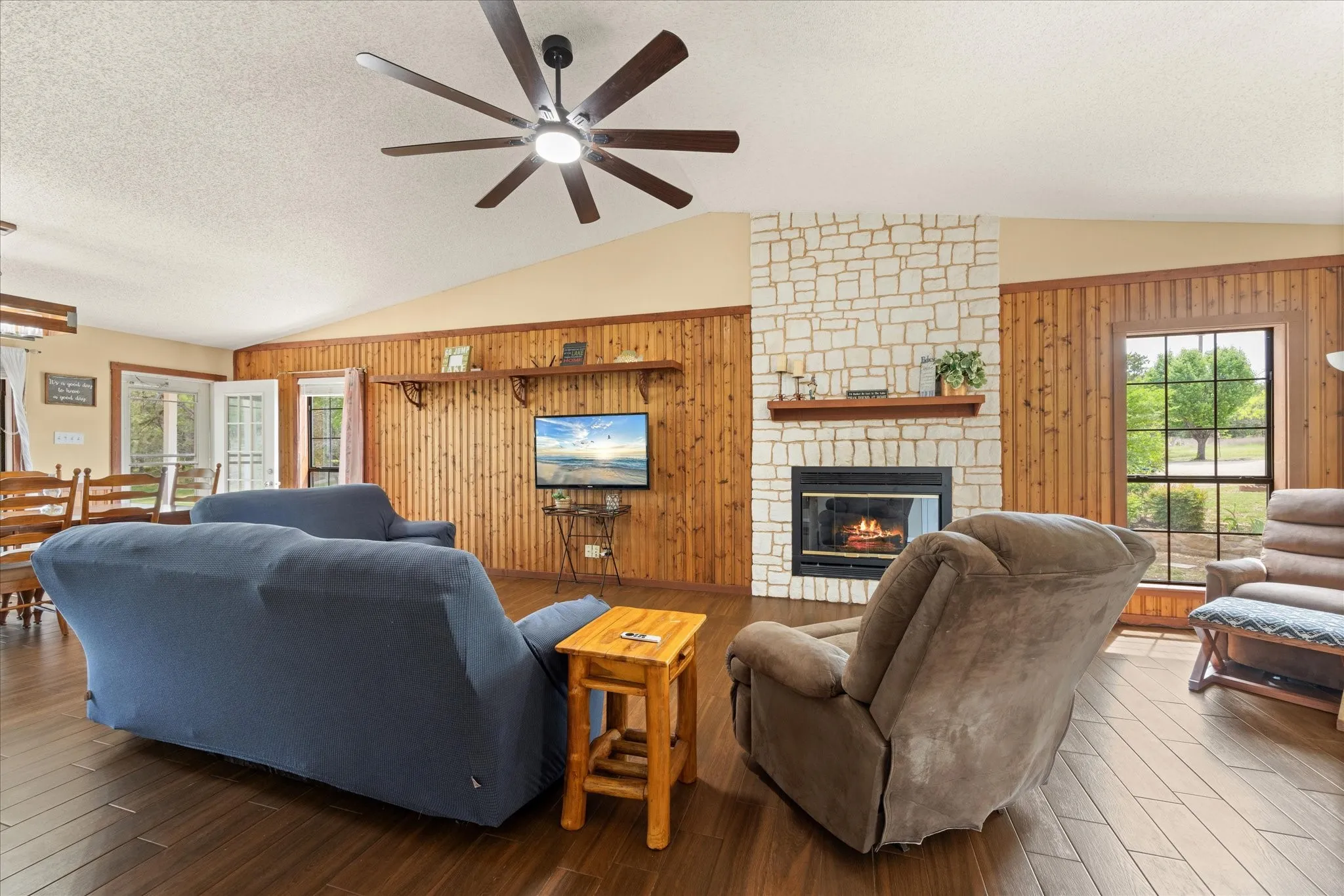Single Family Residence For Sale in Palo Pinto County , 251 Dunn Drive, Palo Pinto, Texas 76484, 5 Bedroom, 3 Bathroom, Garage spaces, 2,000 Sqft, built in 1995, Preowned, Price $581,555, mls#21231715, Real Estate Agent in Palo Pinto, Homes For Sale in Palo Pinto county, Homes For Sale in Palo Pinto, Realtor in Palo Pinto Texas, Real Estate Brokerage Independent Realty Texas, Luminita Cordes Realtor