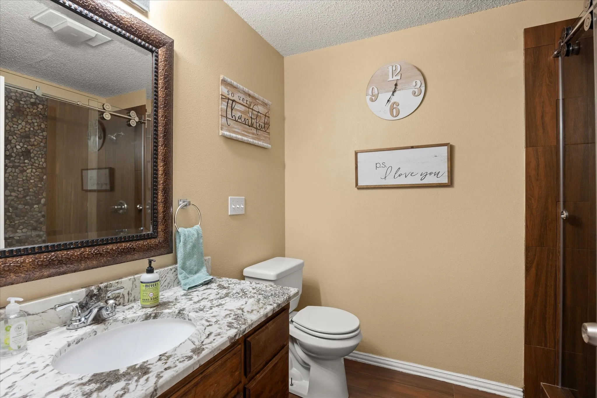 Single Family Residence For Sale in Palo Pinto County , 251 Dunn Drive, Palo Pinto, Texas 76484, 5 Bedroom, 3 Bathroom, Garage spaces, 2,000 Sqft, built in 1995, Preowned, Price $581,555, mls#21231715, Real Estate Agent in Palo Pinto, Homes For Sale in Palo Pinto county, Homes For Sale in Palo Pinto, Realtor in Palo Pinto Texas, Real Estate Brokerage Independent Realty Texas, Luminita Cordes Realtor