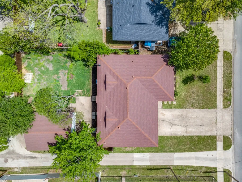 Single Family Residence For Sale in Dallas County , 2315 Inadale Avenue, Dallas, Texas 75228, 3 Bedroom, 2 Bathroom, 2 Garage spaces, 1,702 Sqft, built in 1957, Preowned, mls#21232205, Real Estate Agent in Dallas, Homes For Sale in Dallas county, Homes For Sale in Dallas, Realtor in Dallas Texas, Real Estate Brokerage Independent Realty Texas, Luminita Cordes Realtor