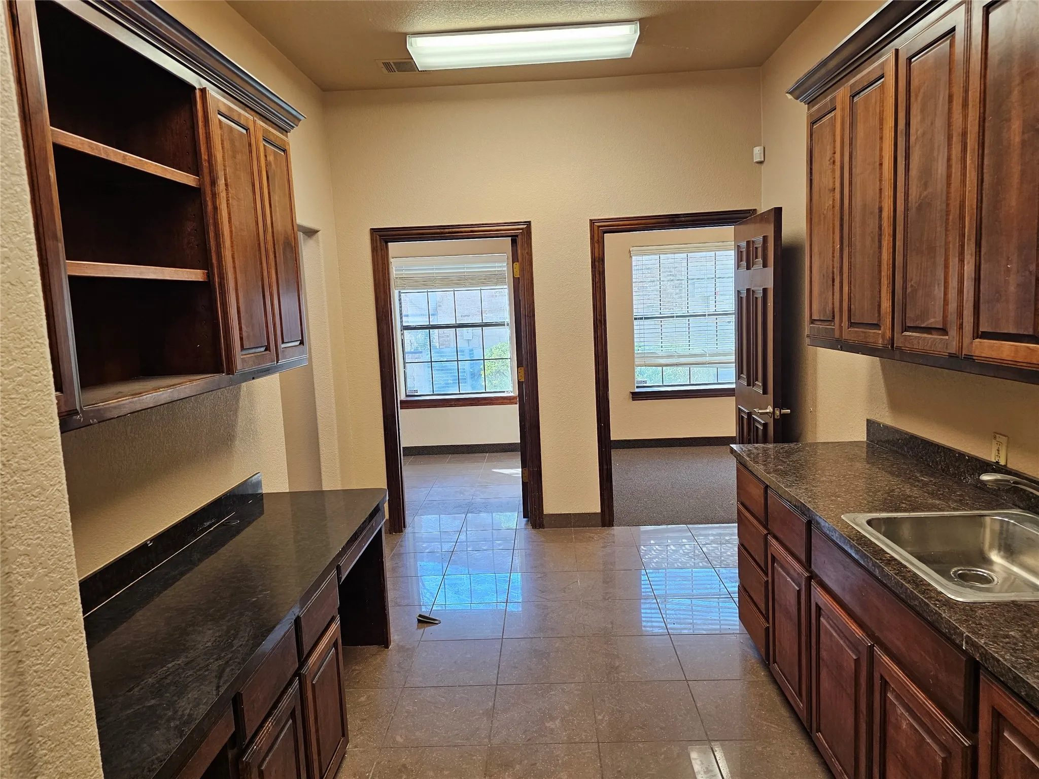 Office For Rent in Dallas County , 1111 Kinwest Parkway, Irving, Texas 75063, 0, 0, Garage spaces, 0 Sqft, built in 2005, Preowned, Price $5,400, mls#21232261, Real Estate Agent in Irving, Homes For Rent in Dallas county, Homes For Rent in Irving, Realtor in Irving Texas, Real Estate Brokerage Independent Realty Texas, Luminita Cordes Realtor