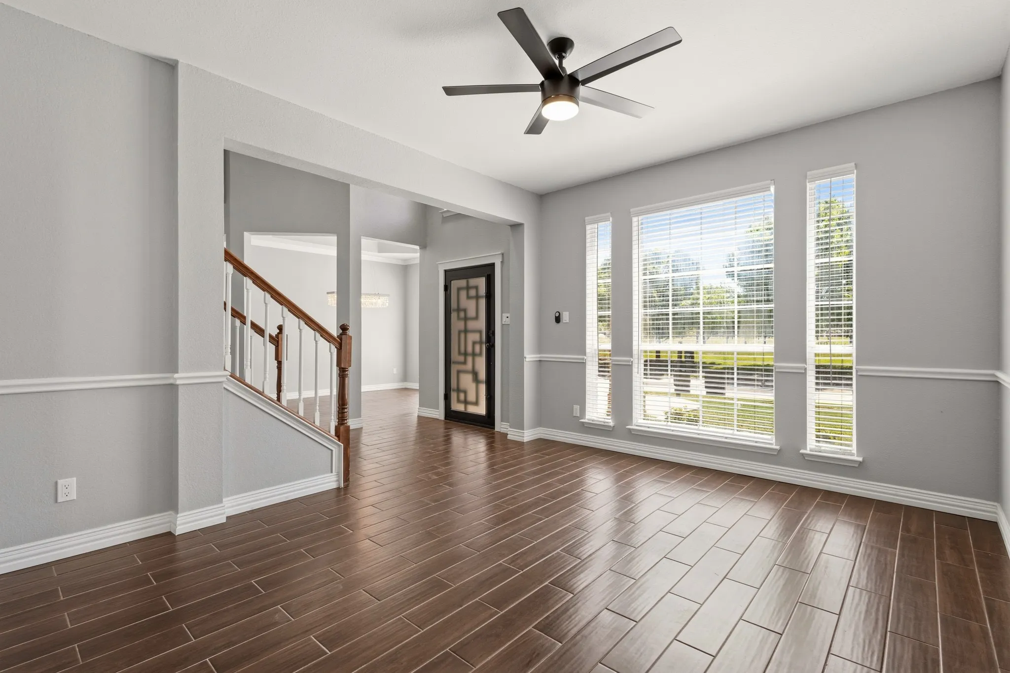 Single Family Residence For Sale in Tarrant County , 6722 Tabor Drive, Arlington, Texas 76002, 4 Bedroom, 3 Bathroom, 2 Garage spaces, 2,886 Sqft, built in 1997, mls#21232282, Real Estate Agent in Arlington, Homes For Sale in Tarrant county, Homes For Sale in Arlington, Realtor in Arlington Texas, Real Estate Brokerage Independent Realty Texas, Luminita Cordes Realtor