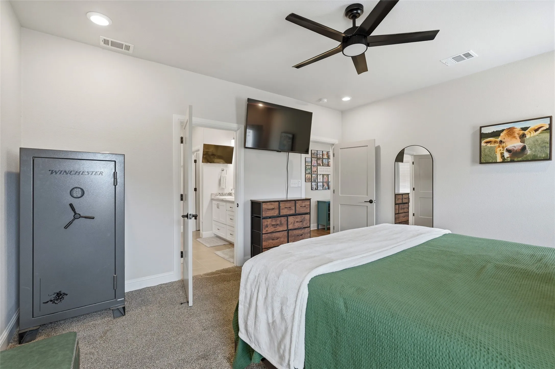 Primary Suite, the bed is King Size for reference