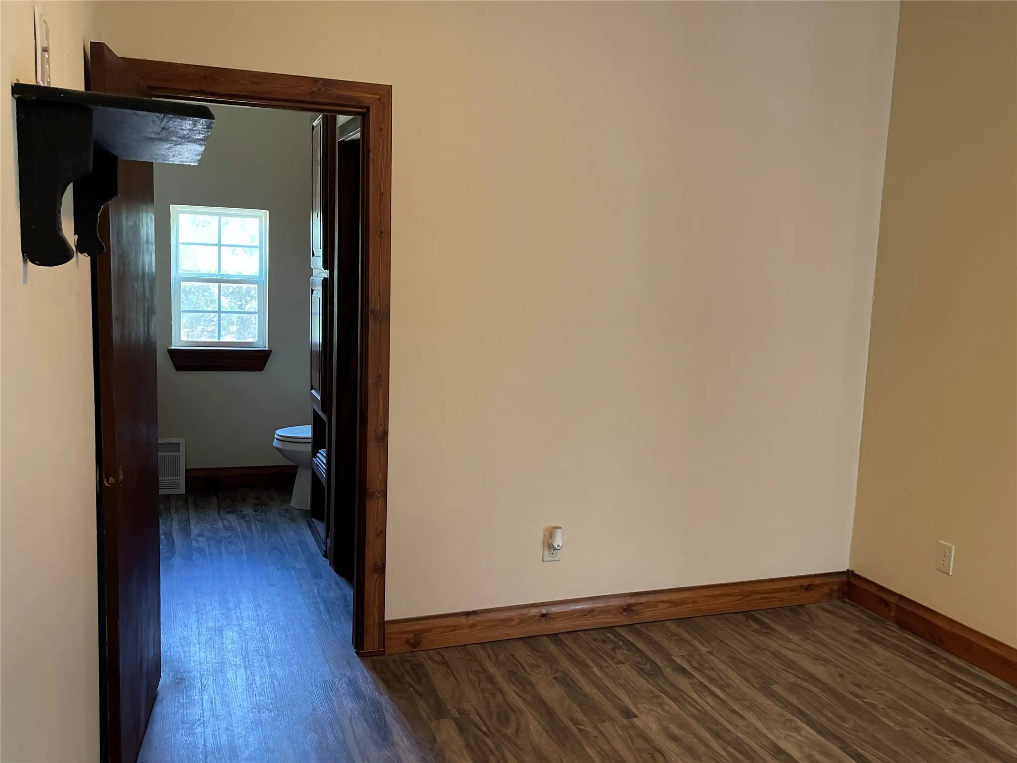 Single Family Residence For Sale in Fannin County , 2110 County Road 1220, Savoy, Texas 75479, 2 Bedrooms, 2 Bathrooms, 2 Garage spaces, 1,224 Sqft, built in 2015, Price $349,000, mls#21229588, Real Estate Agent in Savoy, Homes For Sale in Fannin county, Homes For Sale in Savoy, Realtor in Savoy Texas, Real Estate Brokerage Independent Realty Texas, Luminita Cordes Realtor