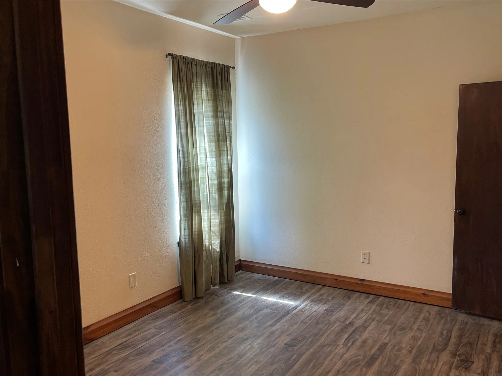 Single Family Residence For Sale in Fannin County , 2110 County Road 1220, Savoy, Texas 75479, 2 Bedrooms, 2 Bathrooms, 2 Garage spaces, 1,224 Sqft, built in 2015, Price $349,000, mls#21229588, Real Estate Agent in Savoy, Homes For Sale in Fannin county, Homes For Sale in Savoy, Realtor in Savoy Texas, Real Estate Brokerage Independent Realty Texas, Luminita Cordes Realtor