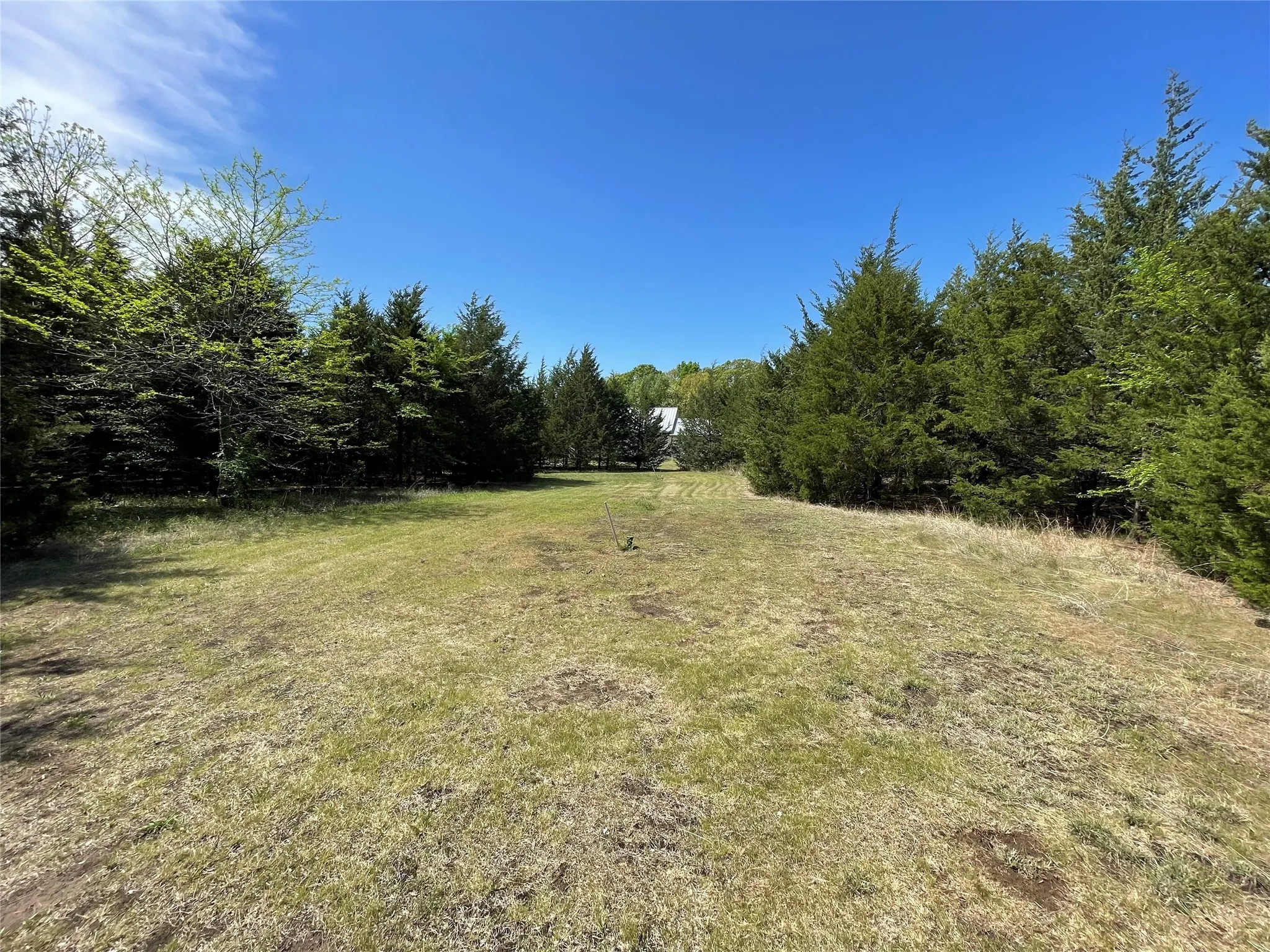 Single Family Residence For Sale in Fannin County , 2110 County Road 1220, Savoy, Texas 75479, 2 Bedrooms, 2 Bathrooms, 2 Garage spaces, 1,224 Sqft, built in 2015, Price $349,000, mls#21229588, Real Estate Agent in Savoy, Homes For Sale in Fannin county, Homes For Sale in Savoy, Realtor in Savoy Texas, Real Estate Brokerage Independent Realty Texas, Luminita Cordes Realtor