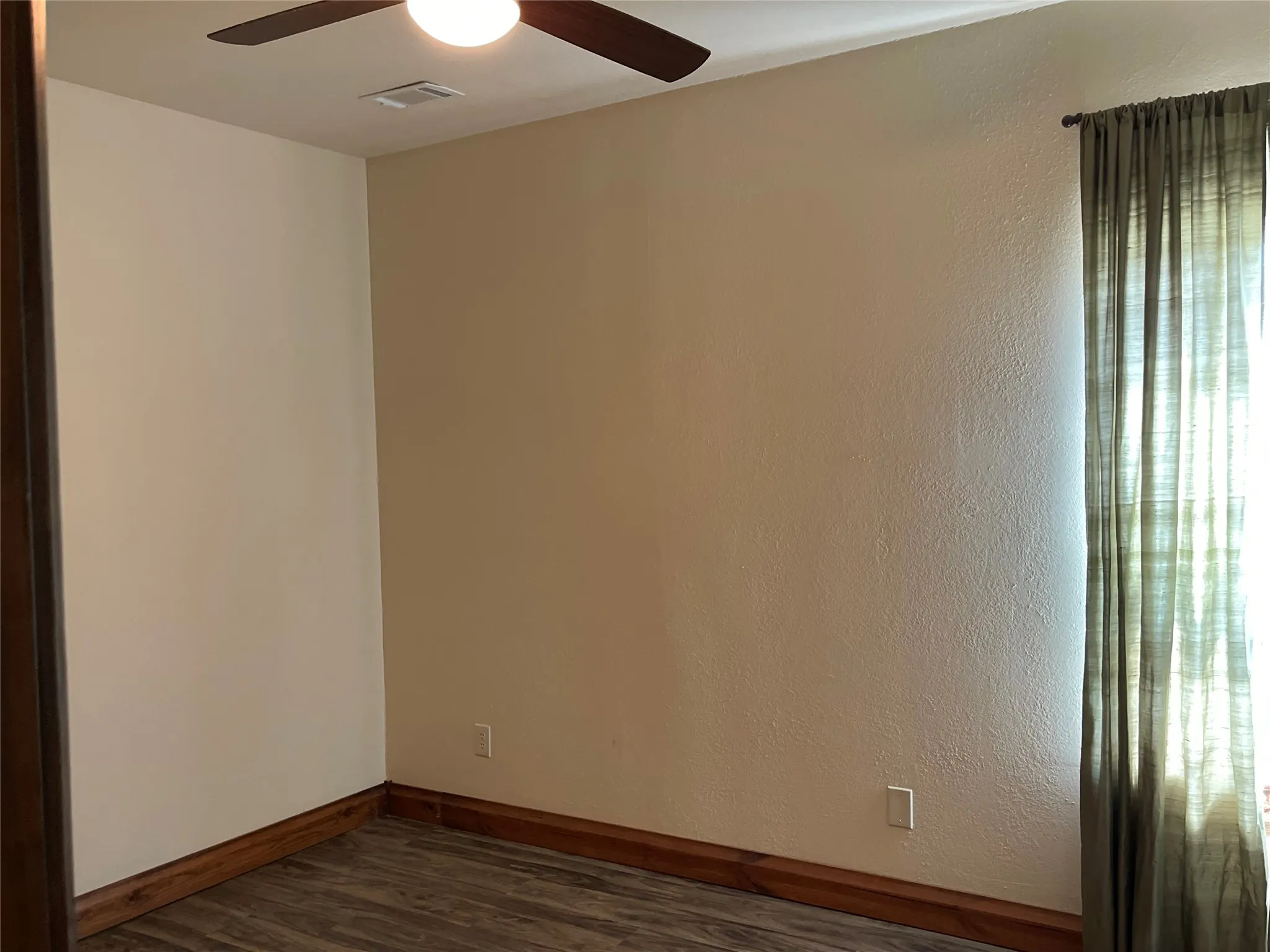 Single Family Residence For Sale in Fannin County , 2110 County Road 1220, Savoy, Texas 75479, 2 Bedrooms, 2 Bathrooms, 2 Garage spaces, 1,224 Sqft, built in 2015, Price $349,000, mls#21229588, Real Estate Agent in Savoy, Homes For Sale in Fannin county, Homes For Sale in Savoy, Realtor in Savoy Texas, Real Estate Brokerage Independent Realty Texas, Luminita Cordes Realtor