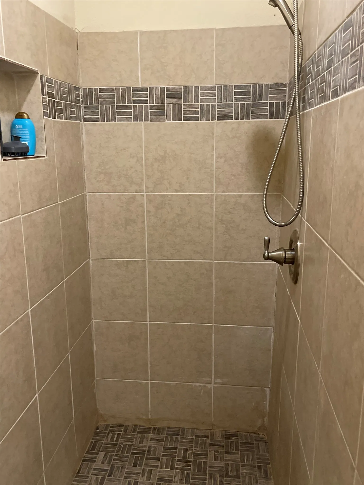 Single Family Residence For Sale in Fannin County , 2110 County Road 1220, Savoy, Texas 75479, 2 Bedrooms, 2 Bathrooms, 2 Garage spaces, 1,224 Sqft, built in 2015, Price $349,000, mls#21229588, Real Estate Agent in Savoy, Homes For Sale in Fannin county, Homes For Sale in Savoy, Realtor in Savoy Texas, Real Estate Brokerage Independent Realty Texas, Luminita Cordes Realtor