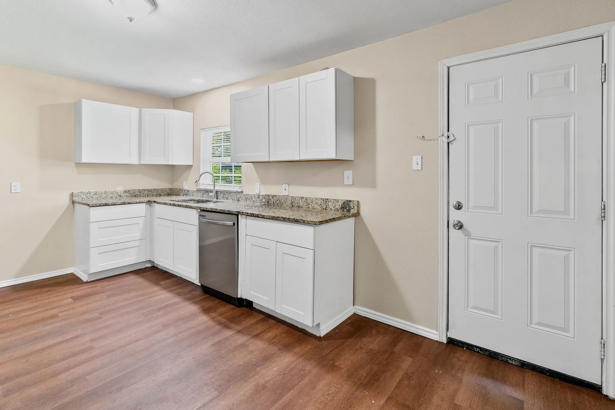 Single Family Residence For Sale in Hunt County , 1704 Langford Street, Greenville, Texas 75401, 2 Bedroom, 1 Bathroom, Garage spaces, 1,080 Sqft, built in 1967, mls#21231320, Real Estate Agent in Greenville, Homes For Sale in Hunt county, Homes For Sale in Greenville, Realtor in Greenville Texas, Real Estate Brokerage Independent Realty Texas, Luminita Cordes Realtor
