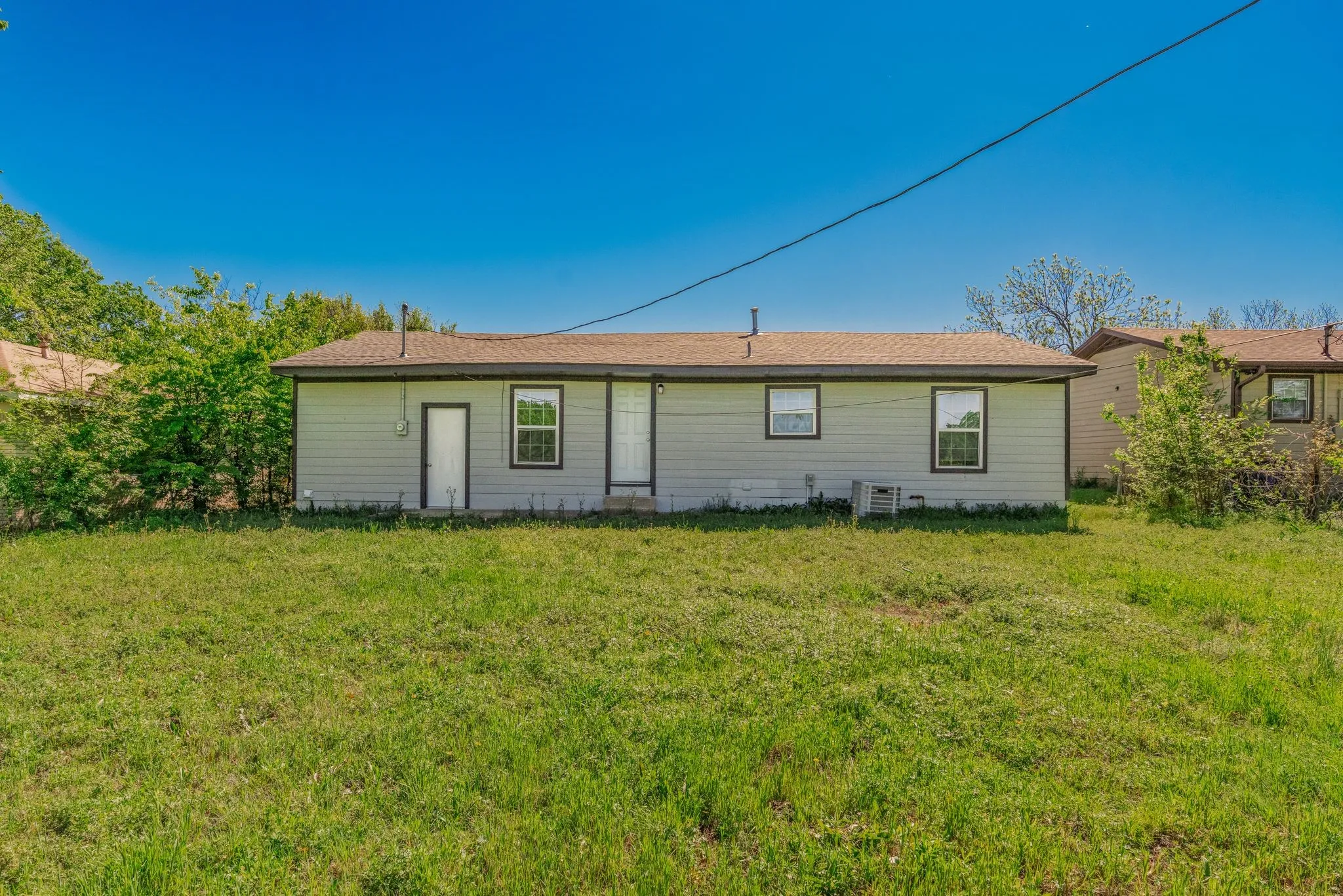 Single Family Residence For Sale in Hunt County , 1704 Langford Street, Greenville, Texas 75401, 2 Bedroom, 1 Bathroom, Garage spaces, 1,080 Sqft, built in 1967, mls#21231320, Real Estate Agent in Greenville, Homes For Sale in Hunt county, Homes For Sale in Greenville, Realtor in Greenville Texas, Real Estate Brokerage Independent Realty Texas, Luminita Cordes Realtor