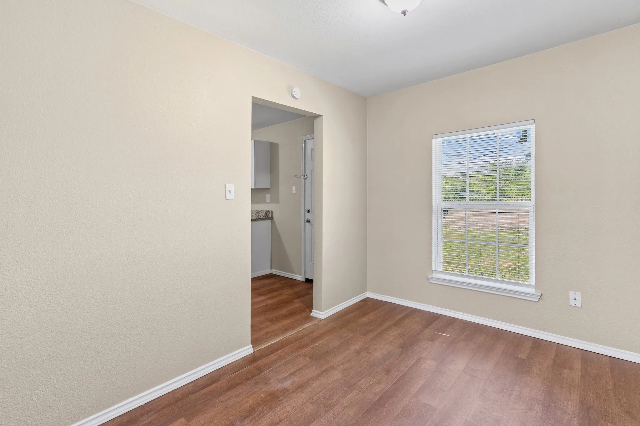 Single Family Residence For Sale in Hunt County , 1704 Langford Street, Greenville, Texas 75401, 2 Bedroom, 1 Bathroom, Garage spaces, 1,080 Sqft, built in 1967, mls#21231320, Real Estate Agent in Greenville, Homes For Sale in Hunt county, Homes For Sale in Greenville, Realtor in Greenville Texas, Real Estate Brokerage Independent Realty Texas, Luminita Cordes Realtor