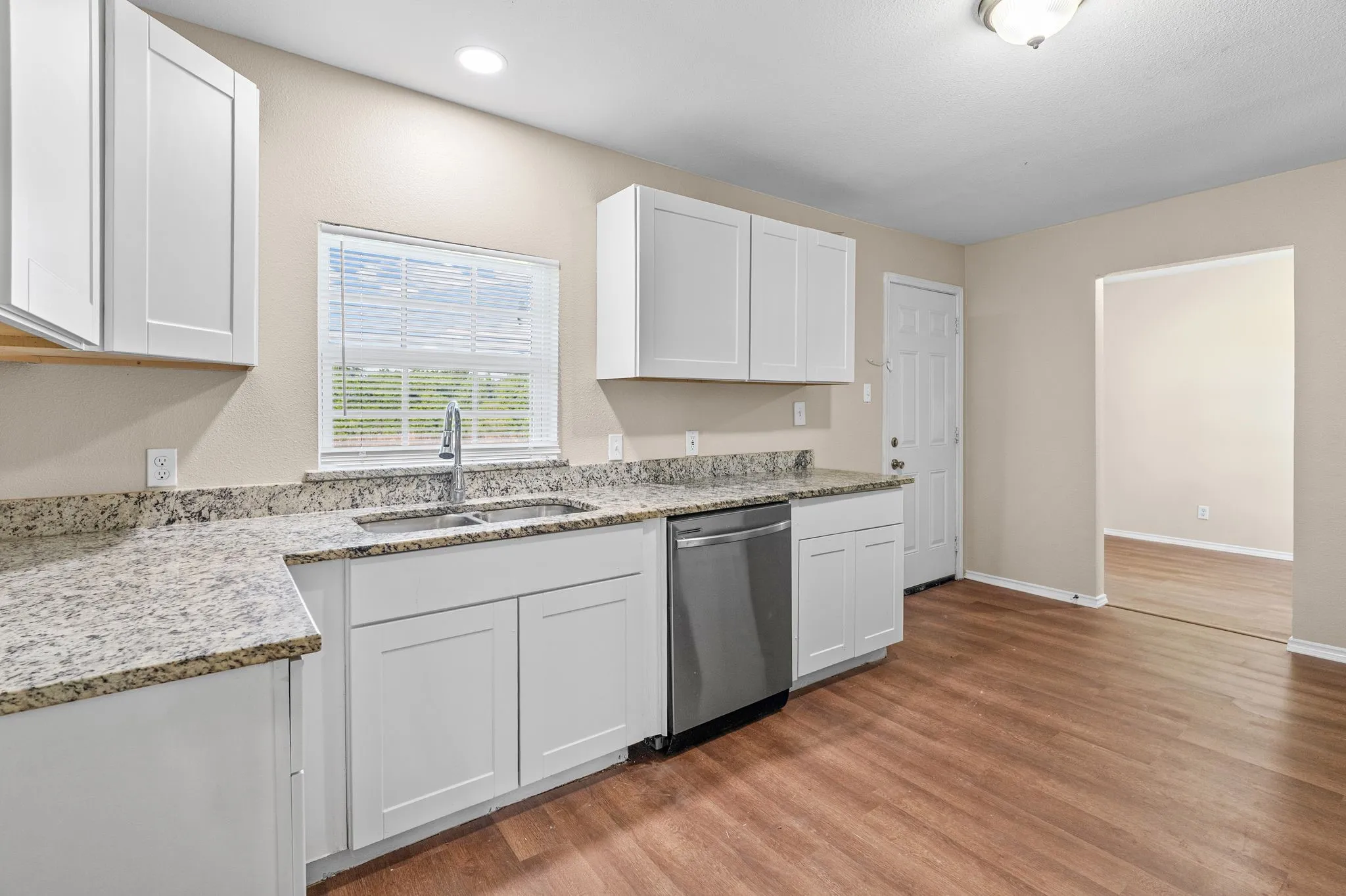 Single Family Residence For Sale in Hunt County , 1704 Langford Street, Greenville, Texas 75401, 2 Bedroom, 1 Bathroom, Garage spaces, 1,080 Sqft, built in 1967, mls#21231320, Real Estate Agent in Greenville, Homes For Sale in Hunt county, Homes For Sale in Greenville, Realtor in Greenville Texas, Real Estate Brokerage Independent Realty Texas, Luminita Cordes Realtor