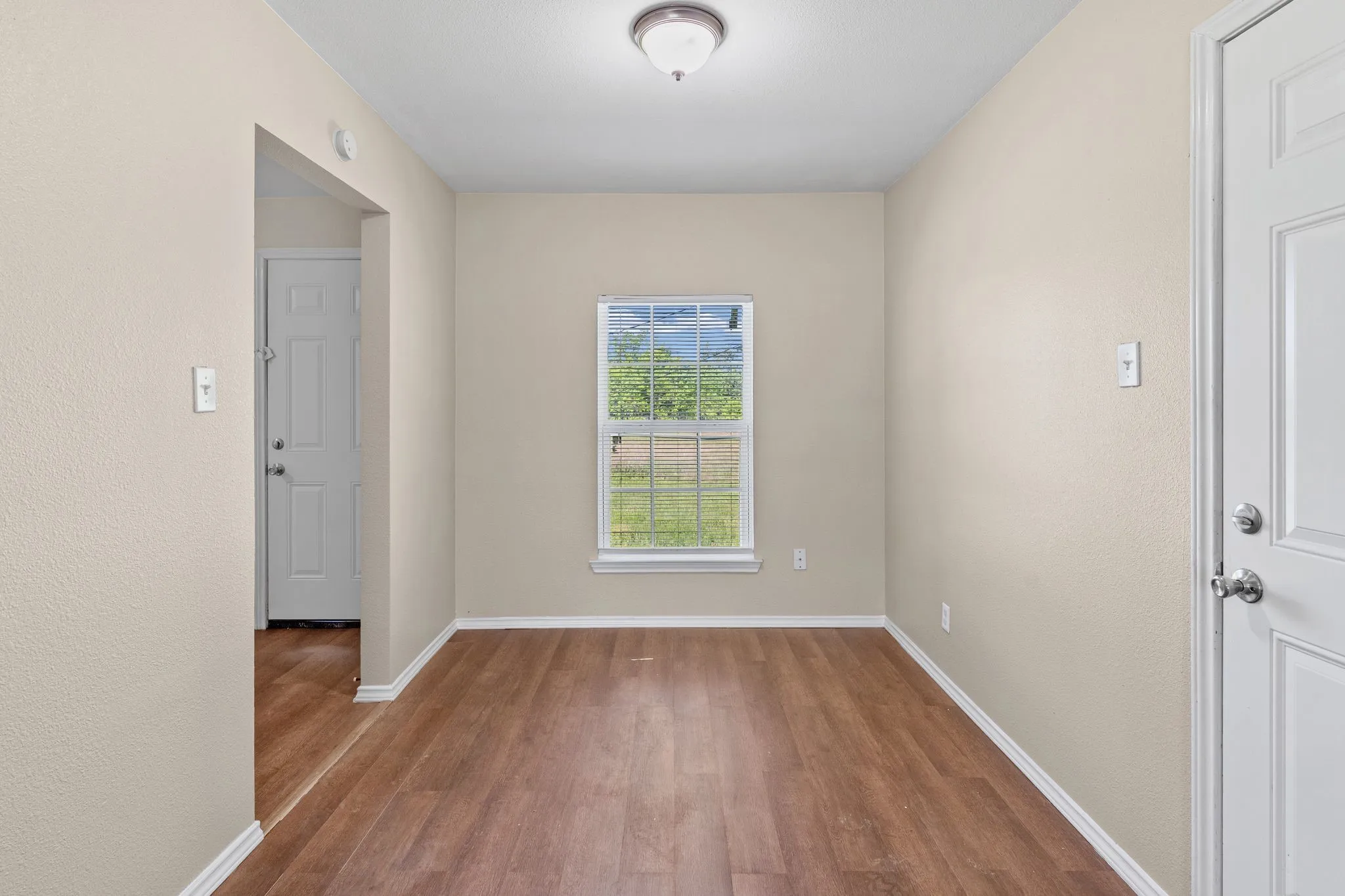 Single Family Residence For Sale in Hunt County , 1704 Langford Street, Greenville, Texas 75401, 2 Bedroom, 1 Bathroom, Garage spaces, 1,080 Sqft, built in 1967, mls#21231320, Real Estate Agent in Greenville, Homes For Sale in Hunt county, Homes For Sale in Greenville, Realtor in Greenville Texas, Real Estate Brokerage Independent Realty Texas, Luminita Cordes Realtor