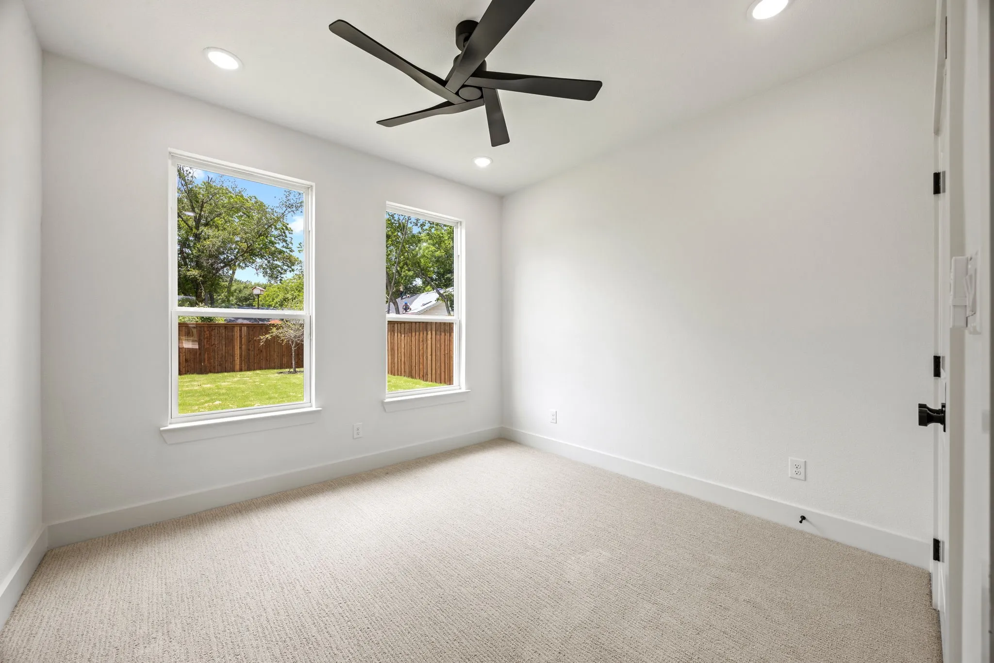 Single Family Residence For Sale in Navarro County , 402 S Humphrey Avenue, Kerens, Texas 75144, 3 Bedroom, 3 Bathroom, 2 Garage spaces, 1,650 Sqft, built in 2025, mls#21232289, Real Estate Agent in Kerens, Homes For Sale in Navarro county, Homes For Sale in Kerens, Realtor in Kerens Texas, Real Estate Brokerage Independent Realty Texas, Luminita Cordes Realtor