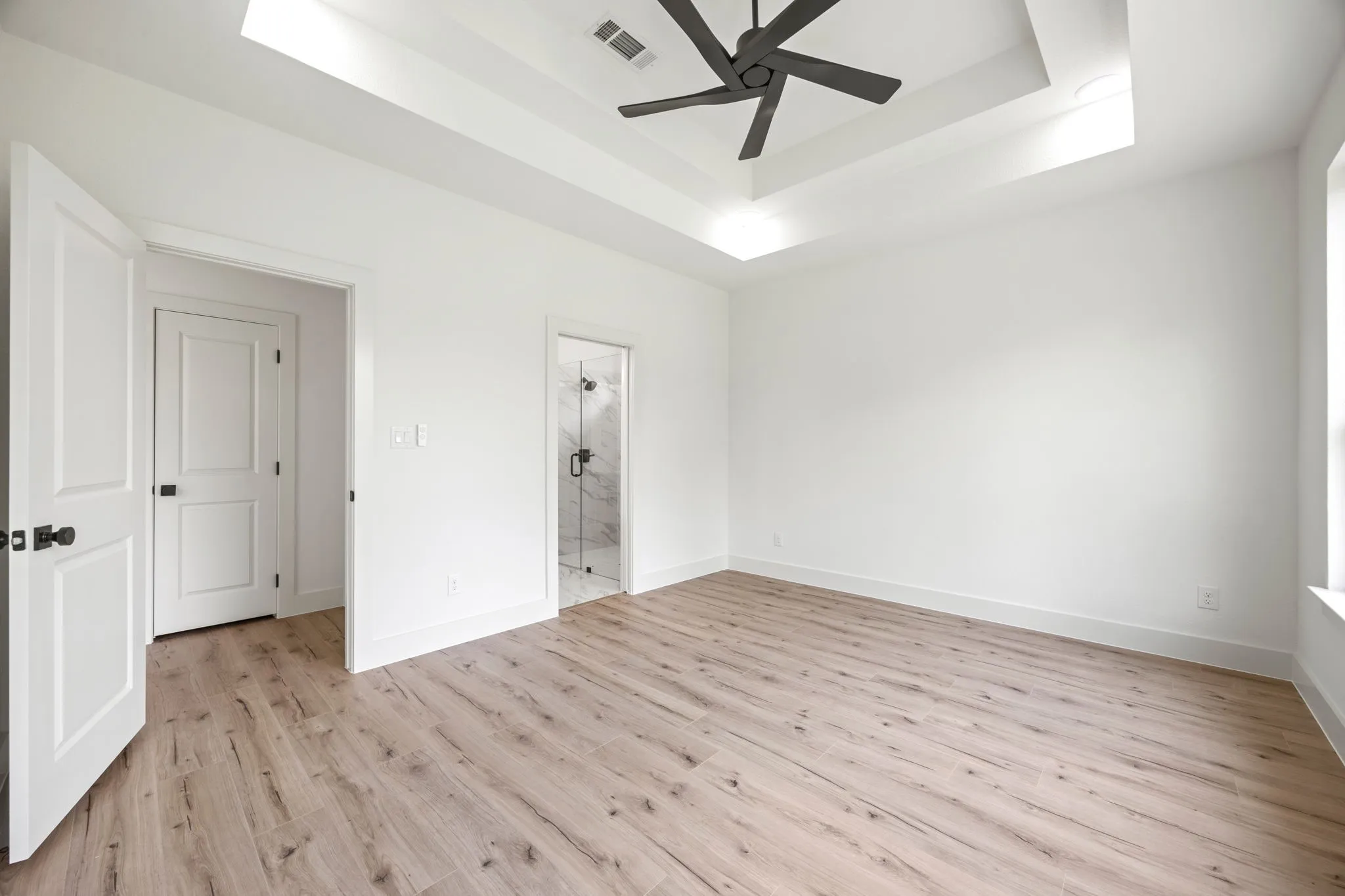 Single Family Residence For Sale in Navarro County , 402 S Humphrey Avenue, Kerens, Texas 75144, 3 Bedroom, 3 Bathroom, 2 Garage spaces, 1,650 Sqft, built in 2025, mls#21232289, Real Estate Agent in Kerens, Homes For Sale in Navarro county, Homes For Sale in Kerens, Realtor in Kerens Texas, Real Estate Brokerage Independent Realty Texas, Luminita Cordes Realtor