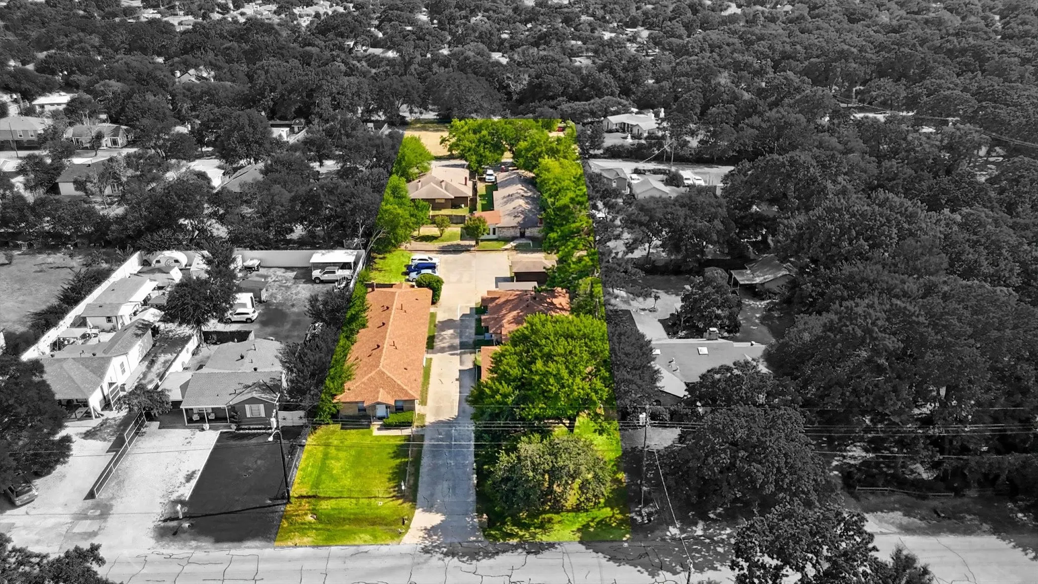 For Sale in Dallas County , 1516 W 7th Street, Irving, Texas 75060, 20 Bedrooms, 12 Bathrooms, Garage spaces, 0 Sqft, built in 1972, Preowned, Price $1,850,000, mls#21231711, Real Estate Agent in Irving, Homes For Sale in Dallas county, Homes For Sale in Irving, Realtor in Irving Texas, Real Estate Brokerage Independent Realty Texas, Luminita Cordes Realtor